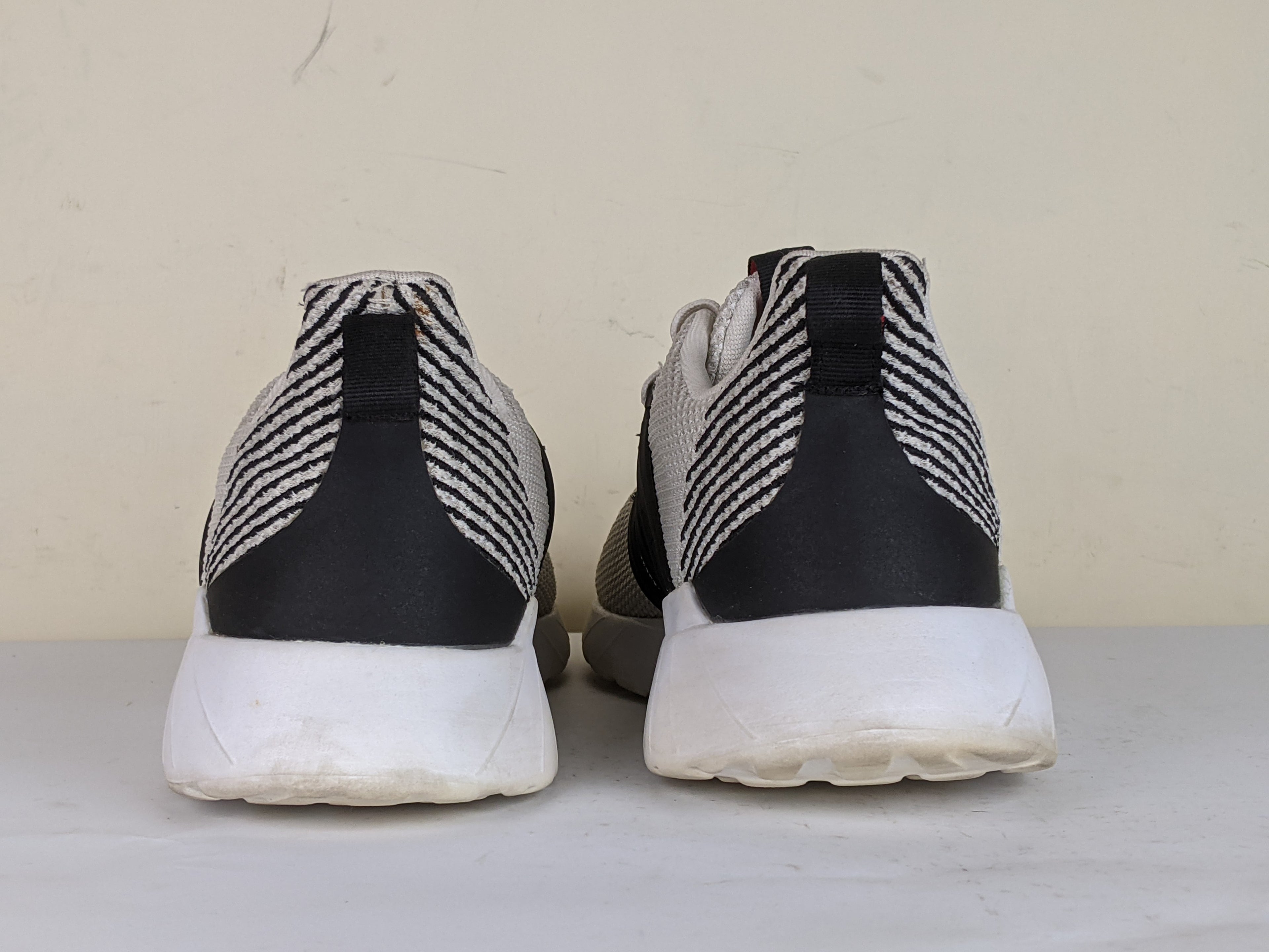adidas Questar Flow 'Cloud White Black'