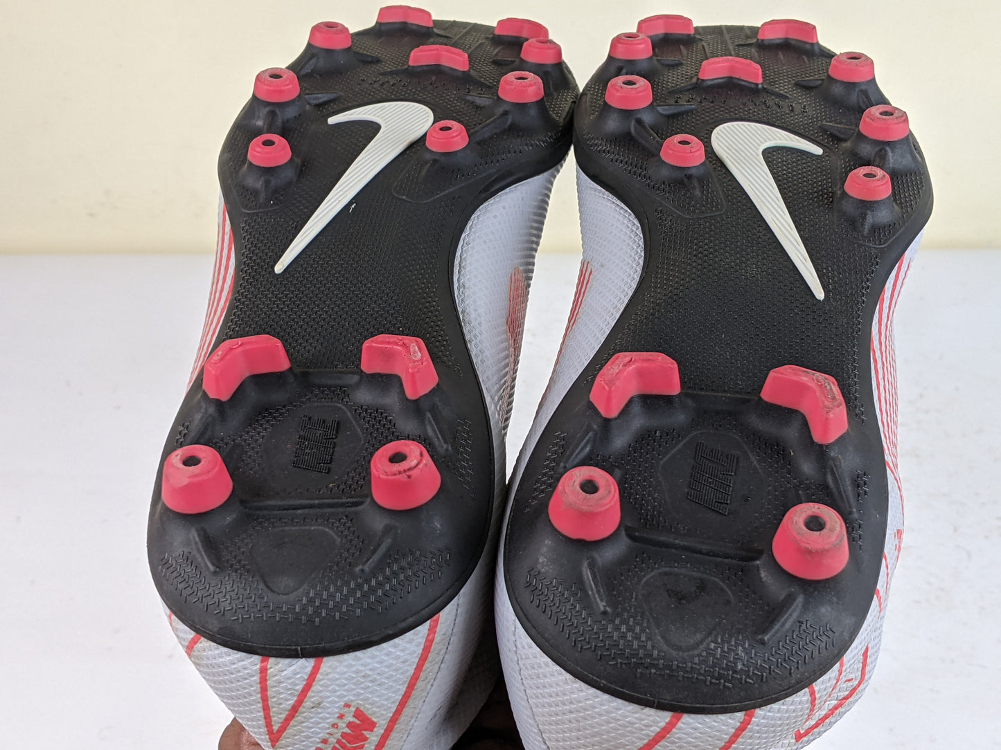 Nike Mercurial Vapor 12 Club FG 'Wolf Grey/Crimson