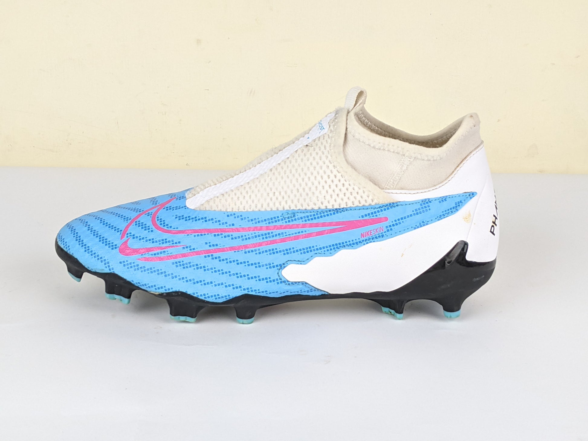 Nike Phantom GX Academy DF MG Blast - Baltic Blue/Pink Blast/White/Laser Blue
