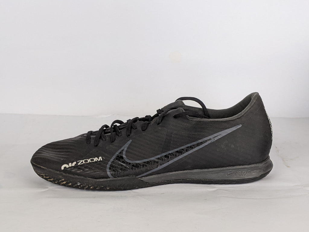 Nike Air Zoom Mercurial Vapor 15 Academy IC - Black/Smoke Grey/Summit White/Volt