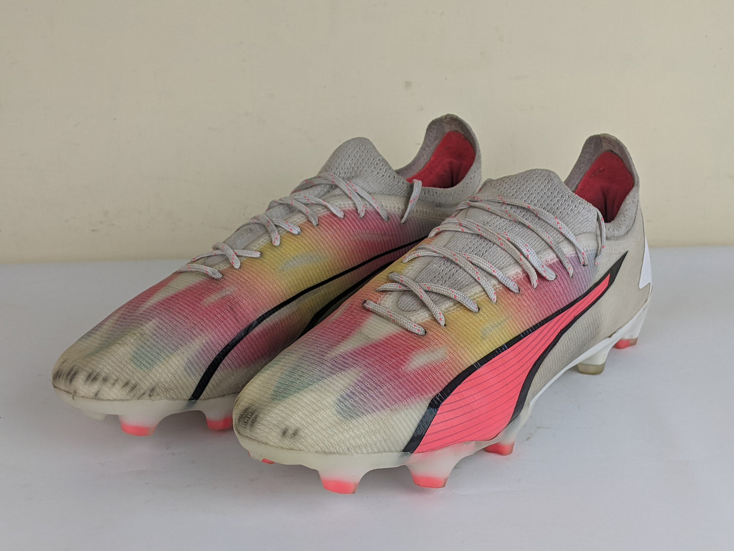 PUMA Ultra Ultimate FG/AG Breakthrough - White/Black/Fire Orchid