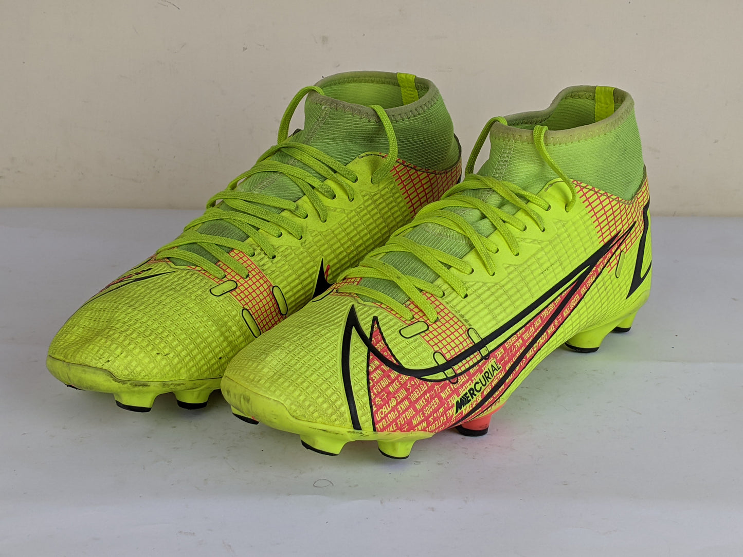 Nike Mercurial Superfly 8 Academy MG Motivation - Volt/Black/Bright Crimson