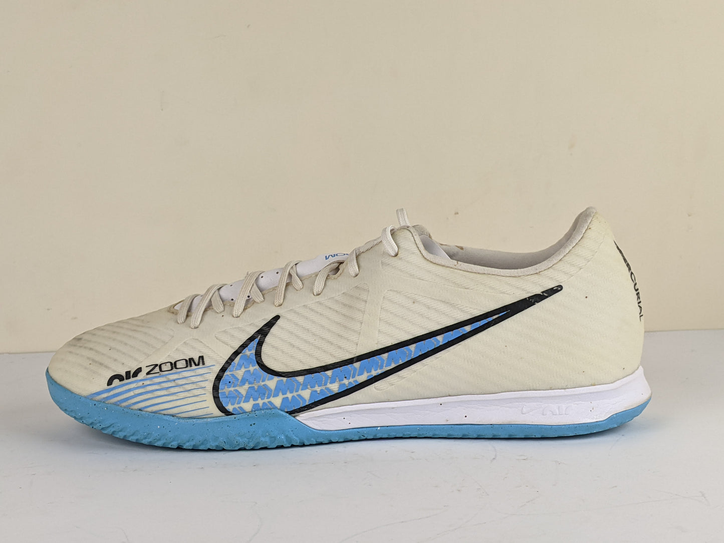 Nike Air Zoom Mercurial Vapor 15 Academy IC Blast - White/Baltic Blue/Pink Blast