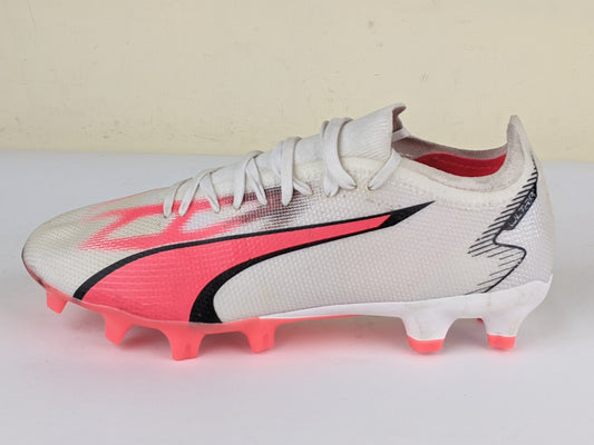 PUMA Ultra Match FG/AG Breakthrough - PUMA White/PUMA Black/Fire Orchid