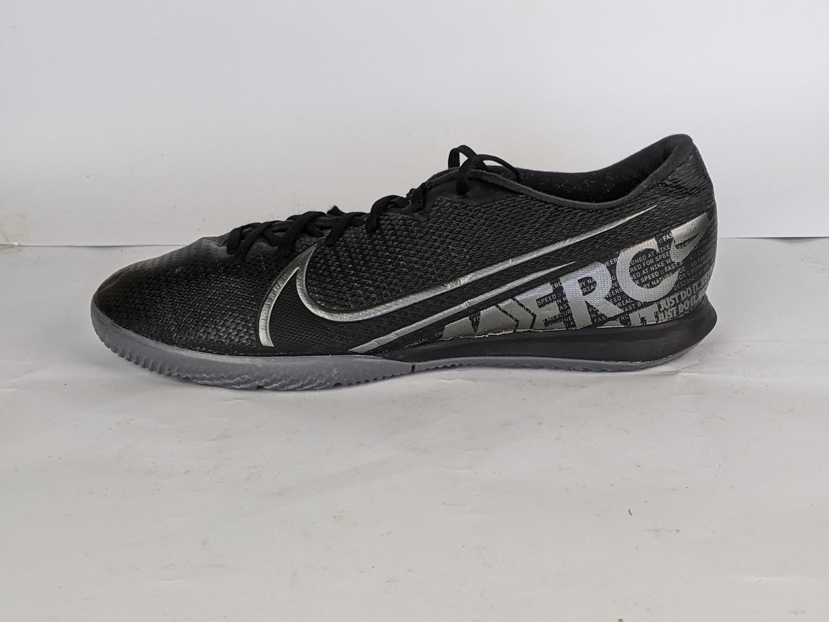 Nike Mercurial Vapor 13 Academy IC Under The Radar - Black/Metallic Cool Grey