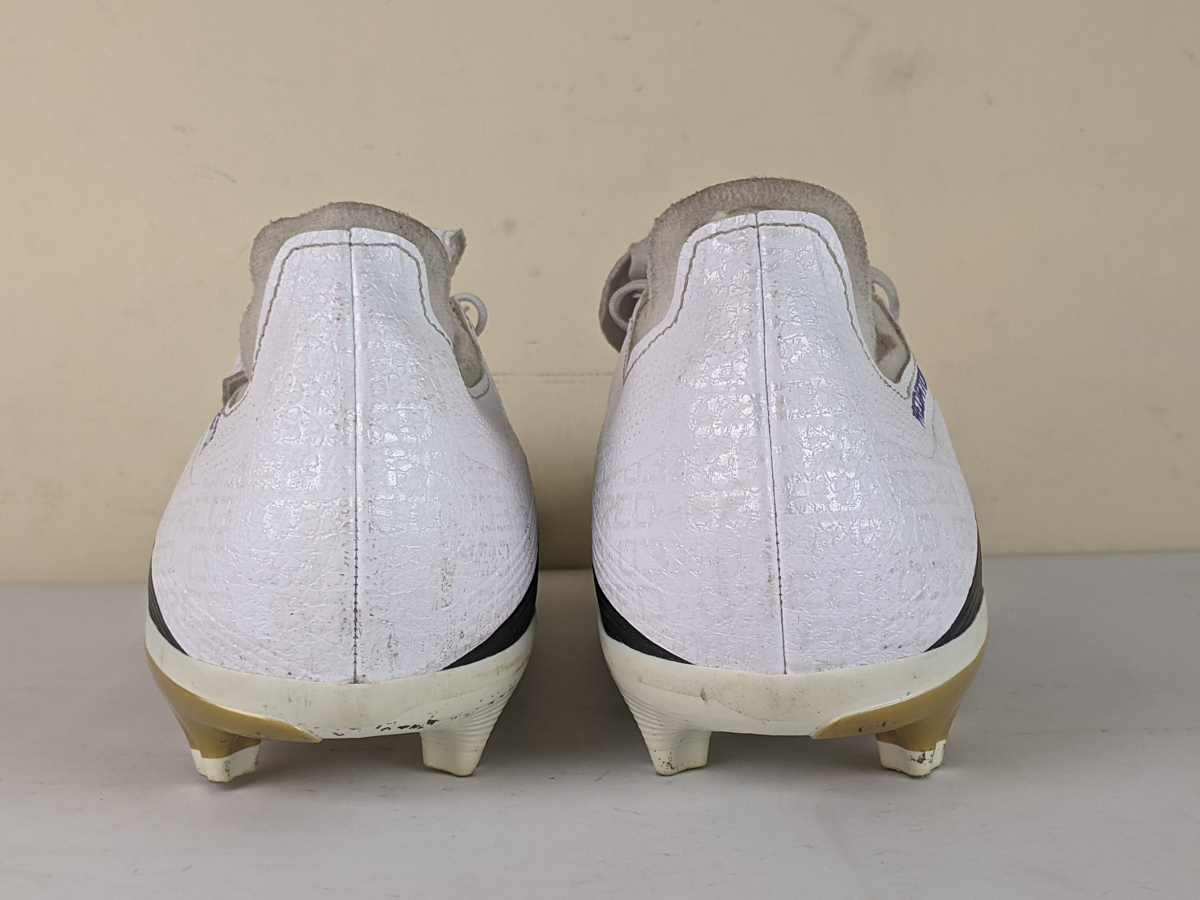 adidas Predator League Fold-over Tongue FG/AG Road to Glory - Footwear White/Core Black/Gold Metallic