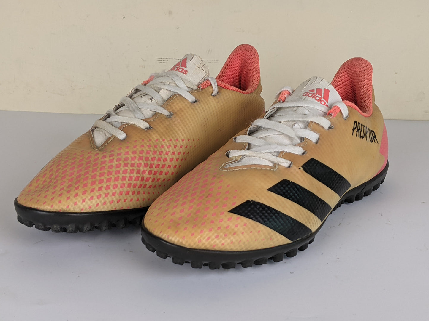 adidas Predator 20.4 TF Uniforia - Footwear White/Core Black/Pop