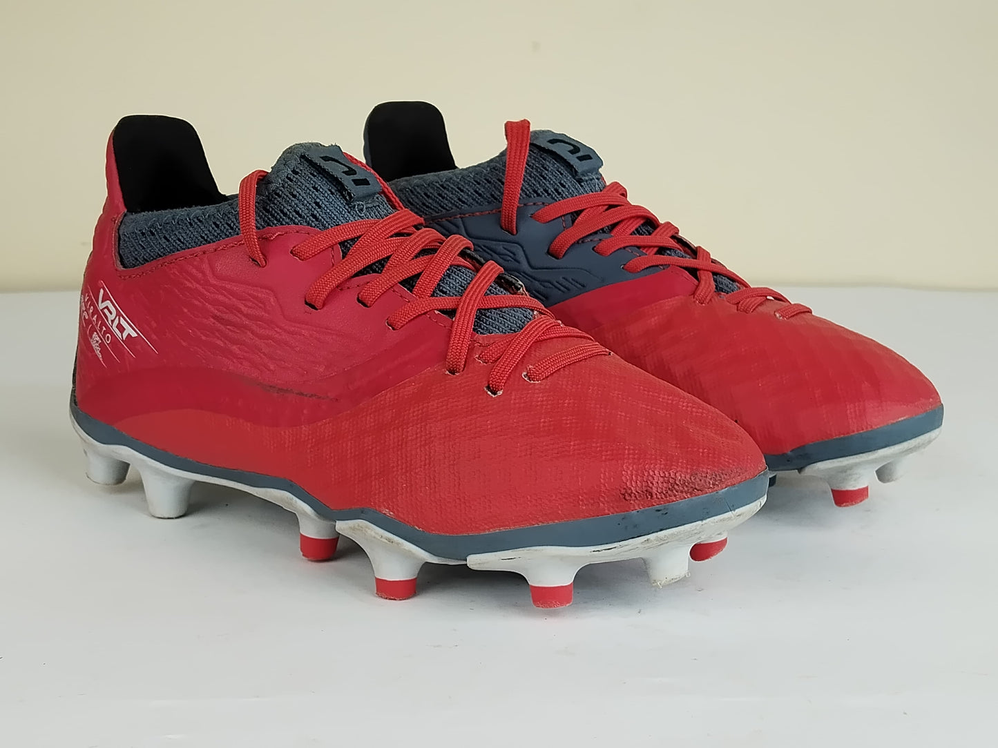 Kipsta Viralto III FG ' Grey/Red