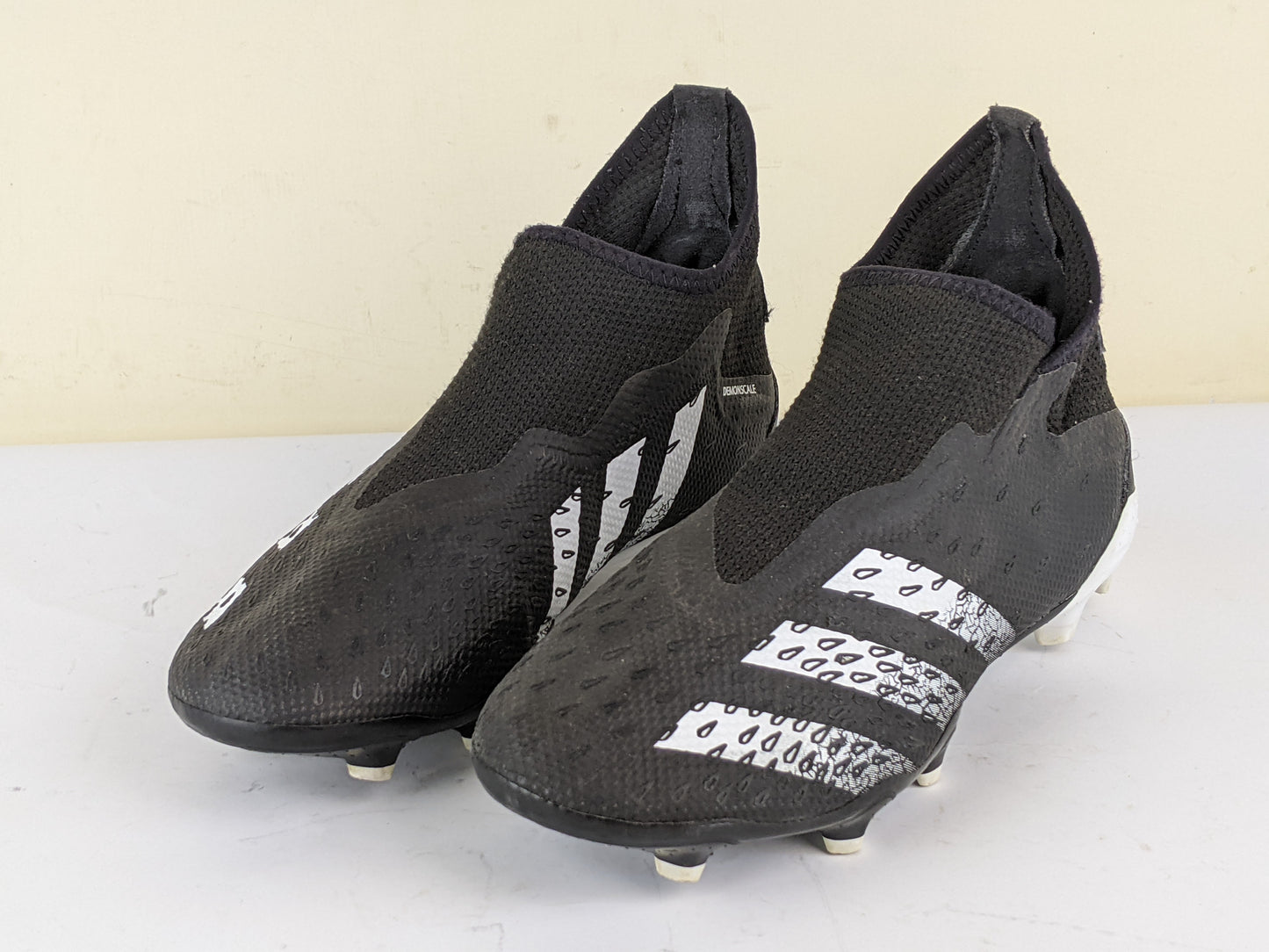 adidas Predator Freak .3 Laceless FG/AG Escapelight - Core Black/Footwear White