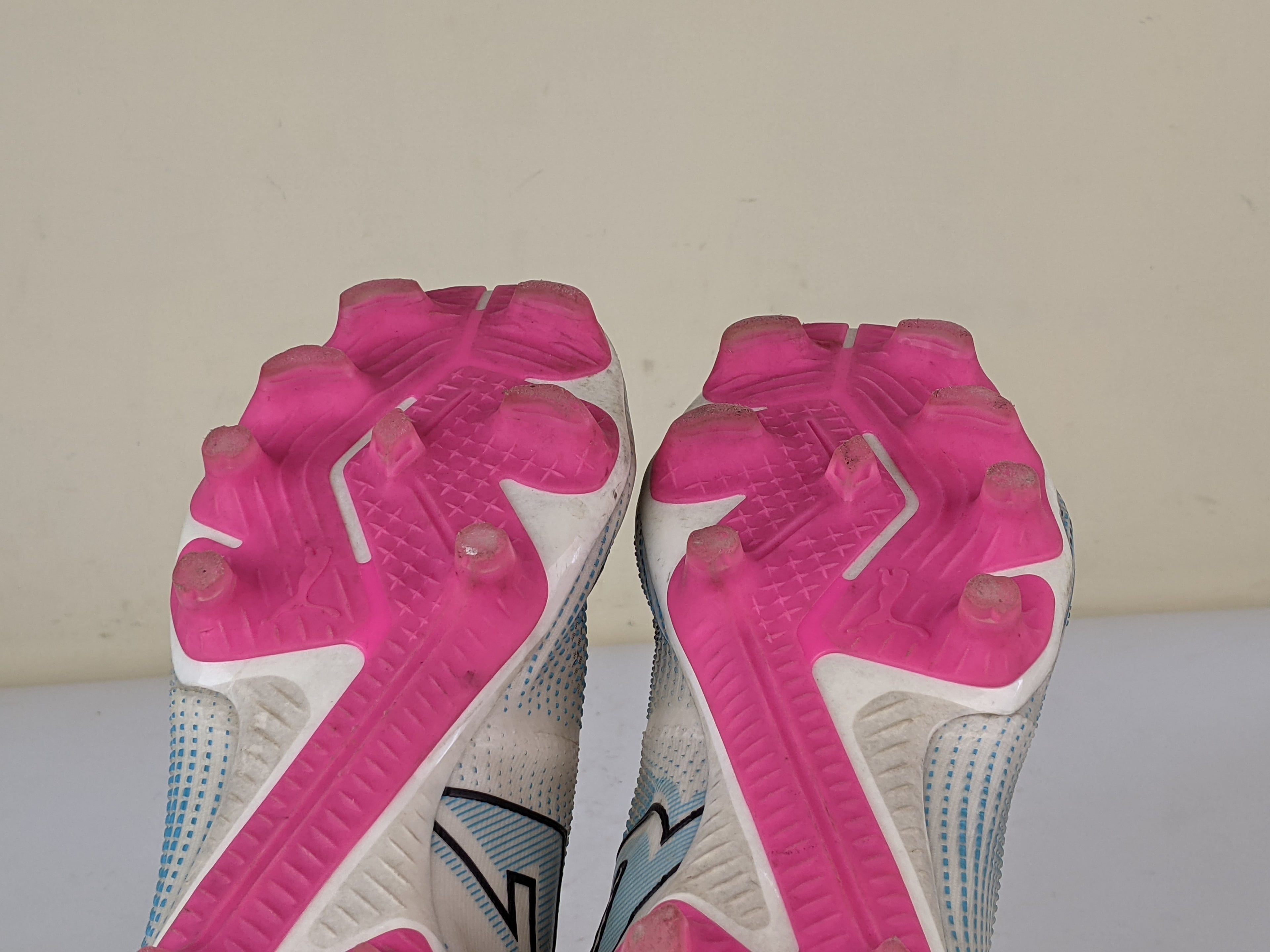 PUMA Future 7 Match FG/AG Phenomenal - White/Black/Poison Pink