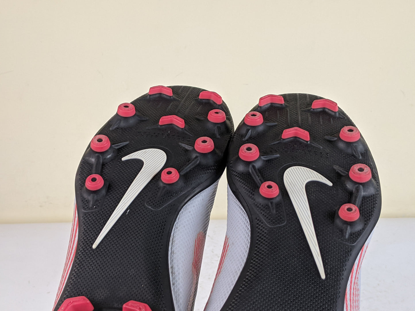 Nike Mercurial Vapor 12 Club FG 'Wolf Grey/Crimson