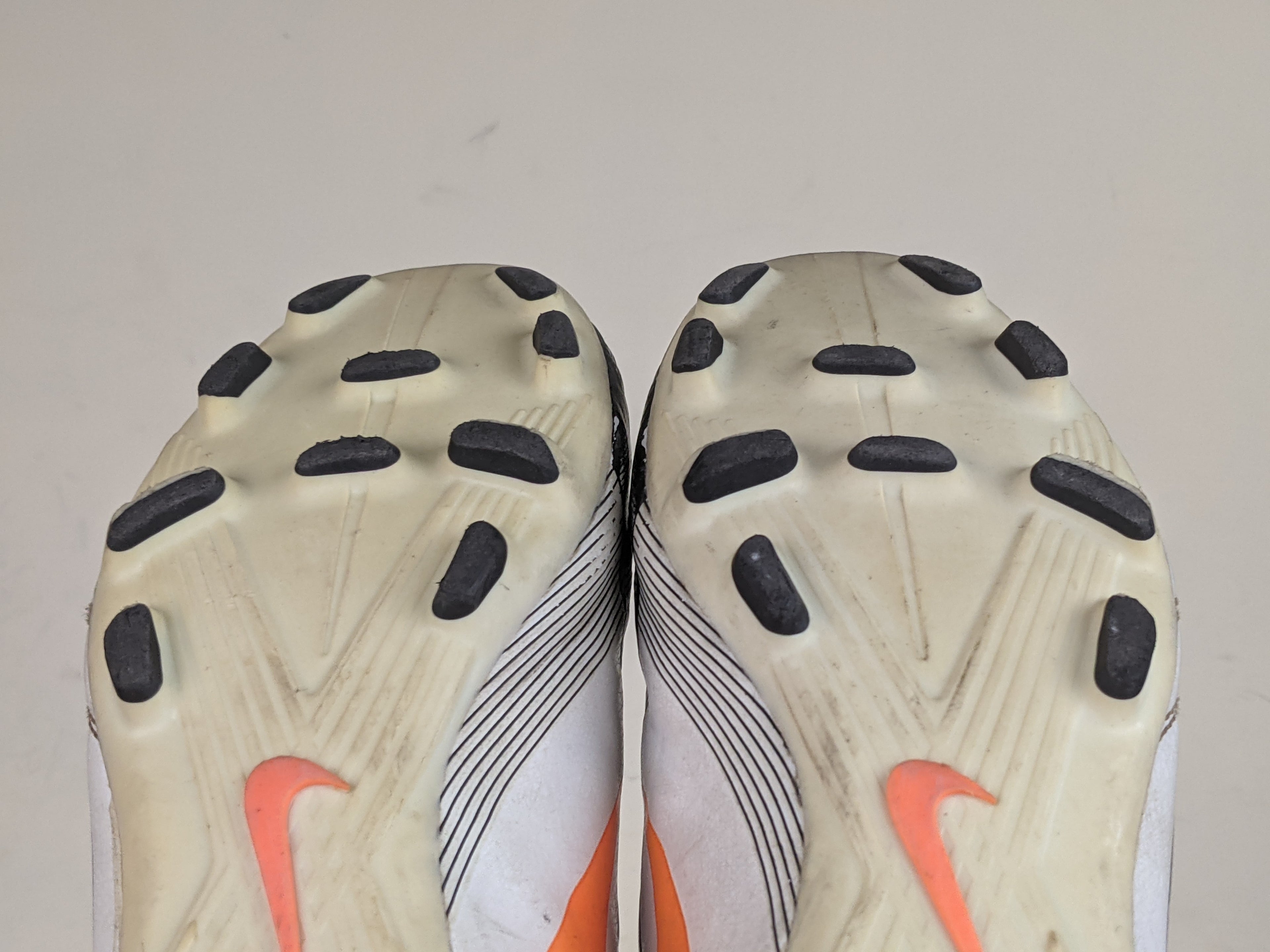 Nike Total90 Shoot IV FG White/Black/Orange Kids