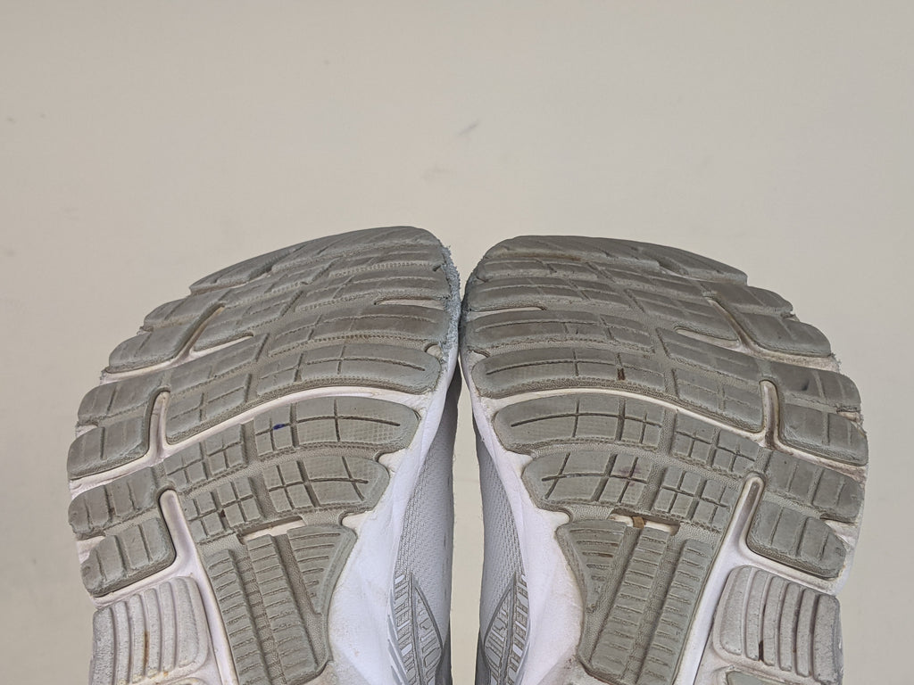 Brooks Adrenaline GTS 19 White