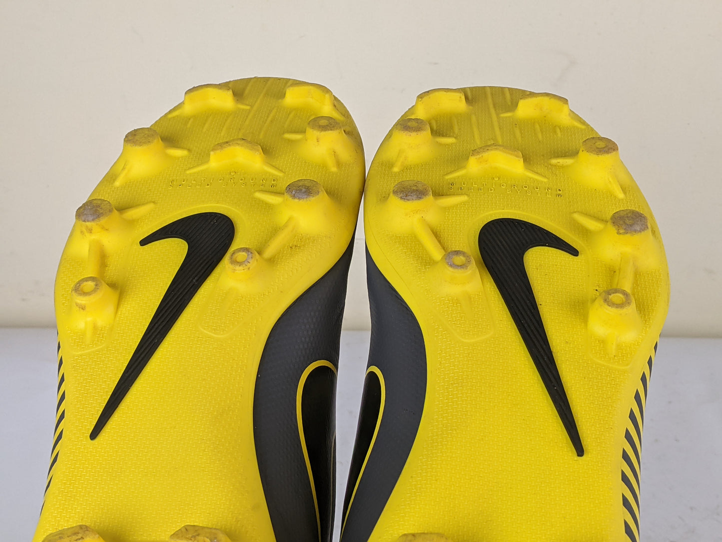 Nike Mercurial Vapor 12 Club FG 'Wolf Grey/Yellow