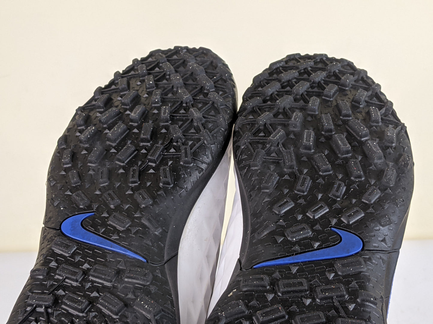 Nike Tiempo Legend 8 Club TF Daybreak - White/Black/Hyper Royal/Metallic Silver