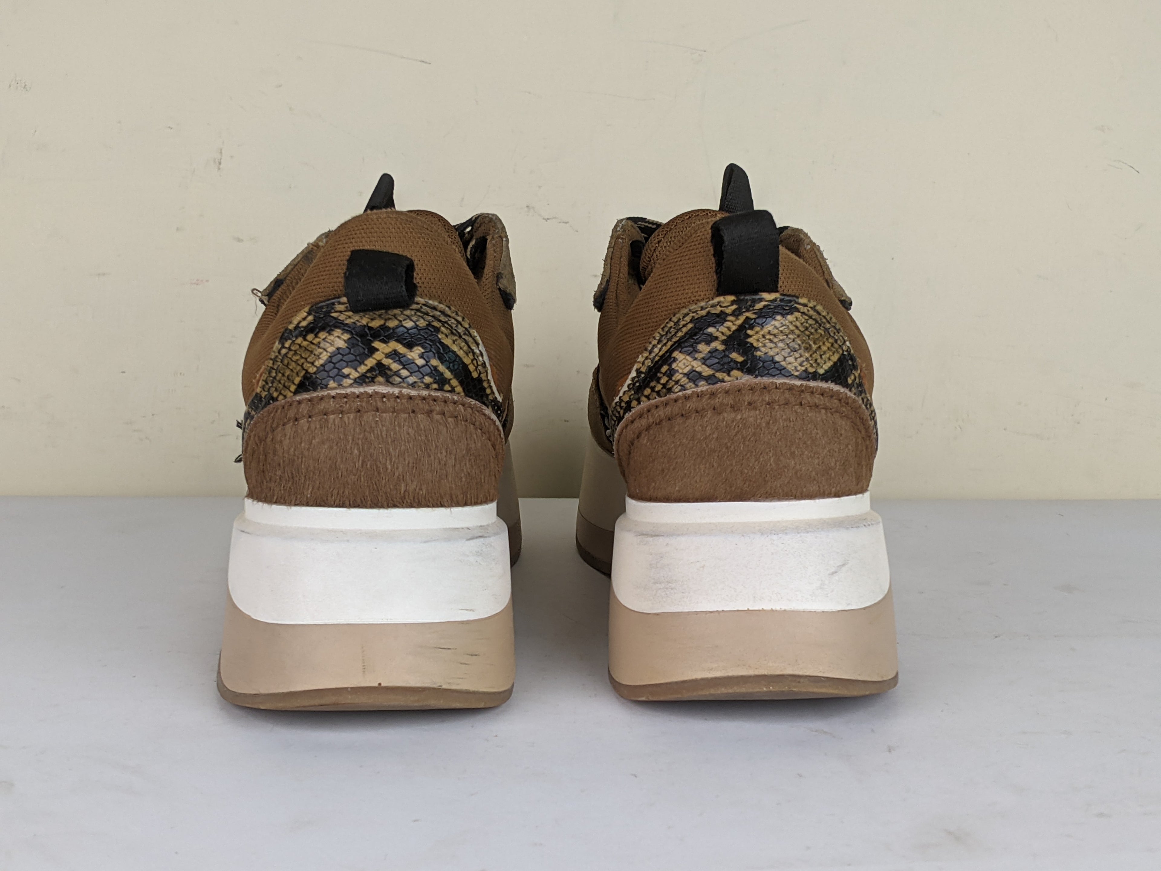 Zara Trainers Brown