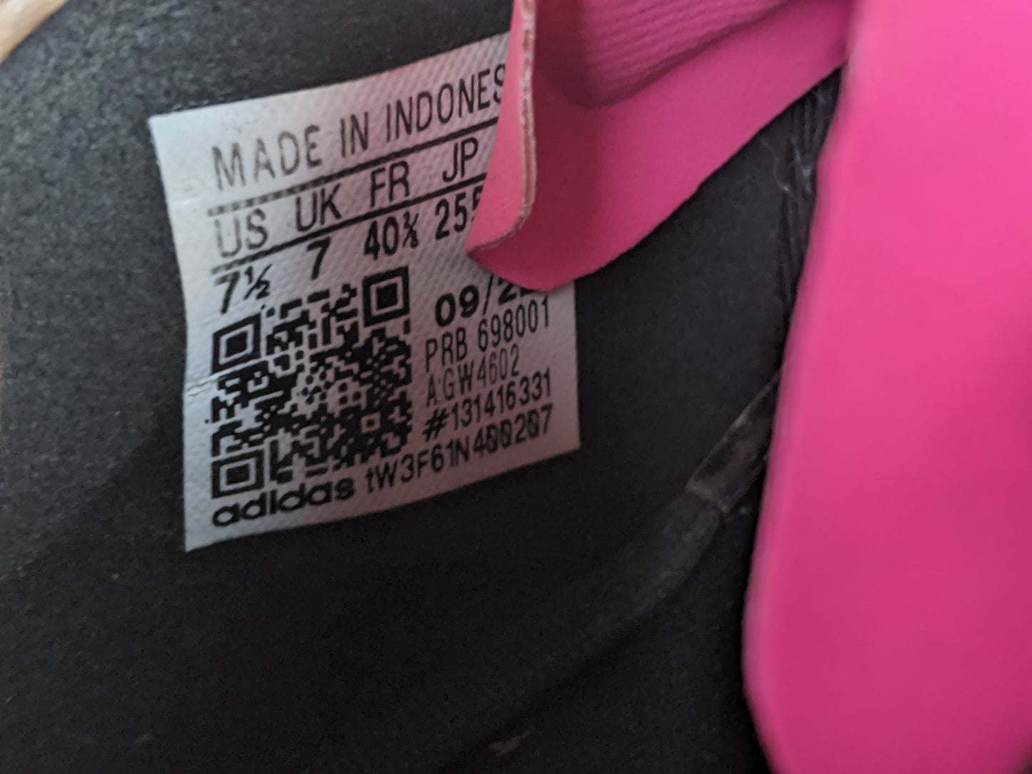 adidas Predator Accuracy .3 Low FG Own Your Football - Core Black/Footwear White/Shock Pink