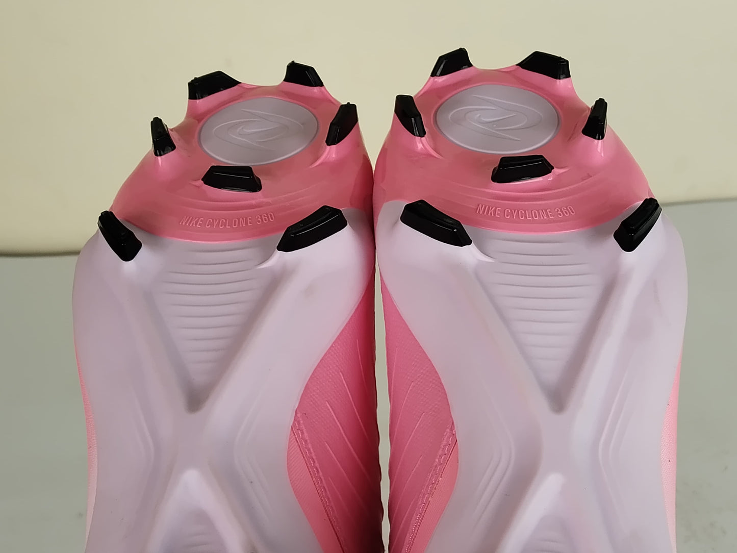 Nike Phantom GX II Academy MG Mad Brilliance - Sunset Pulse/Black(Brand New)