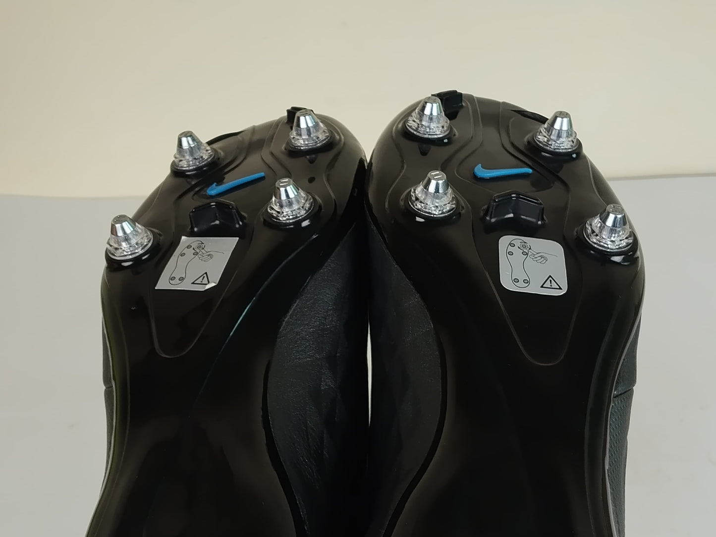 Nike Tiempo Legend 8 Pro SG Under The Radar - Black/Blue Hero (Brand New)