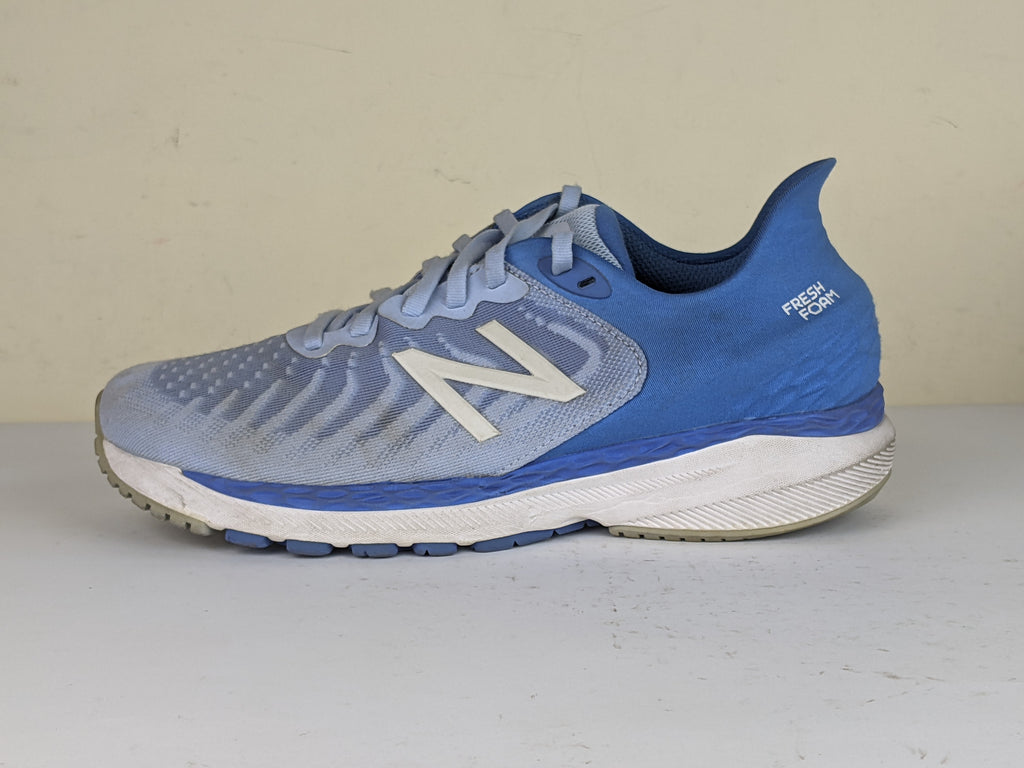 New Balance W860A11 trainers