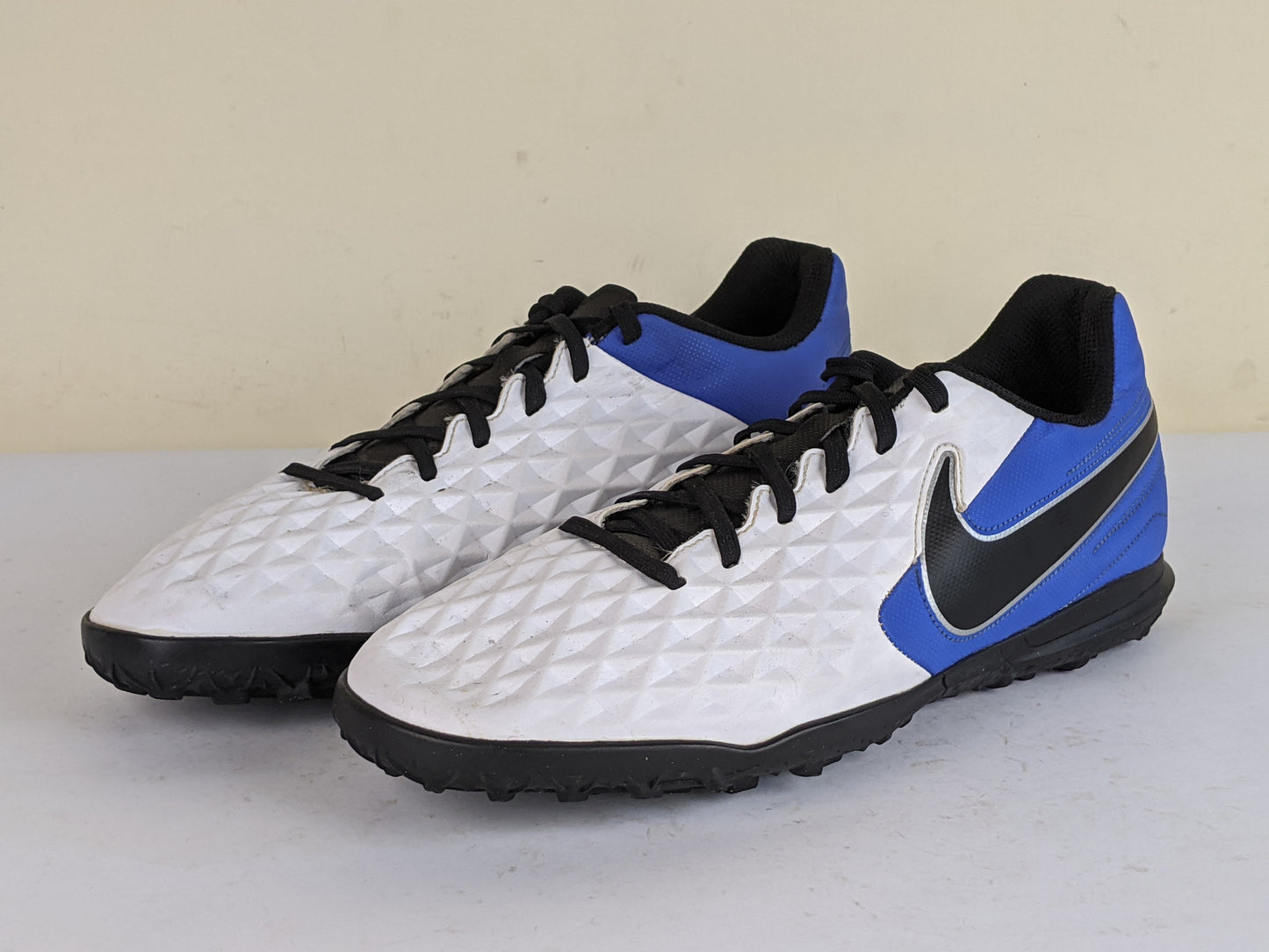 Nike Tiempo Legend 8 Club TF Daybreak - White/Black/Hyper Royal/Metallic Silver