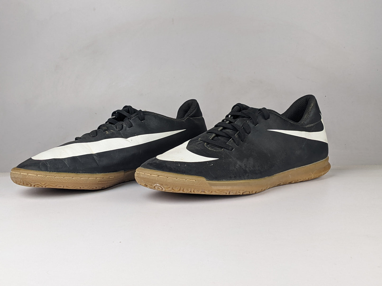 Nike Bravata IC 'Black/White