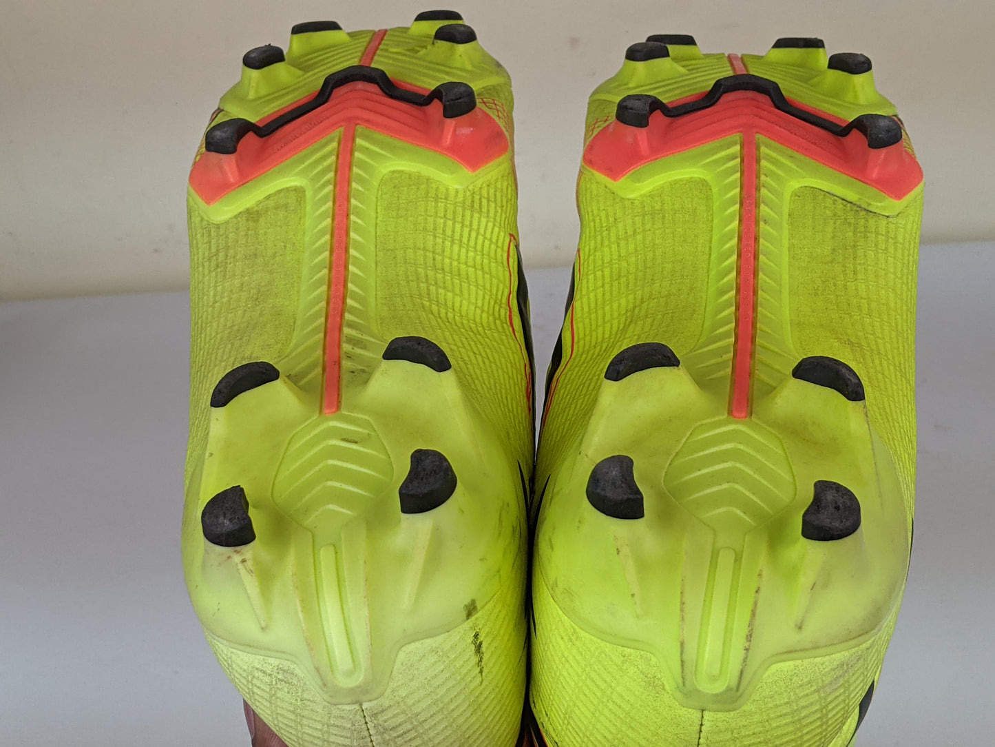 Nike Mercurial Superfly 8 Academy MG Motivation - Volt/Black/Bright Crimson