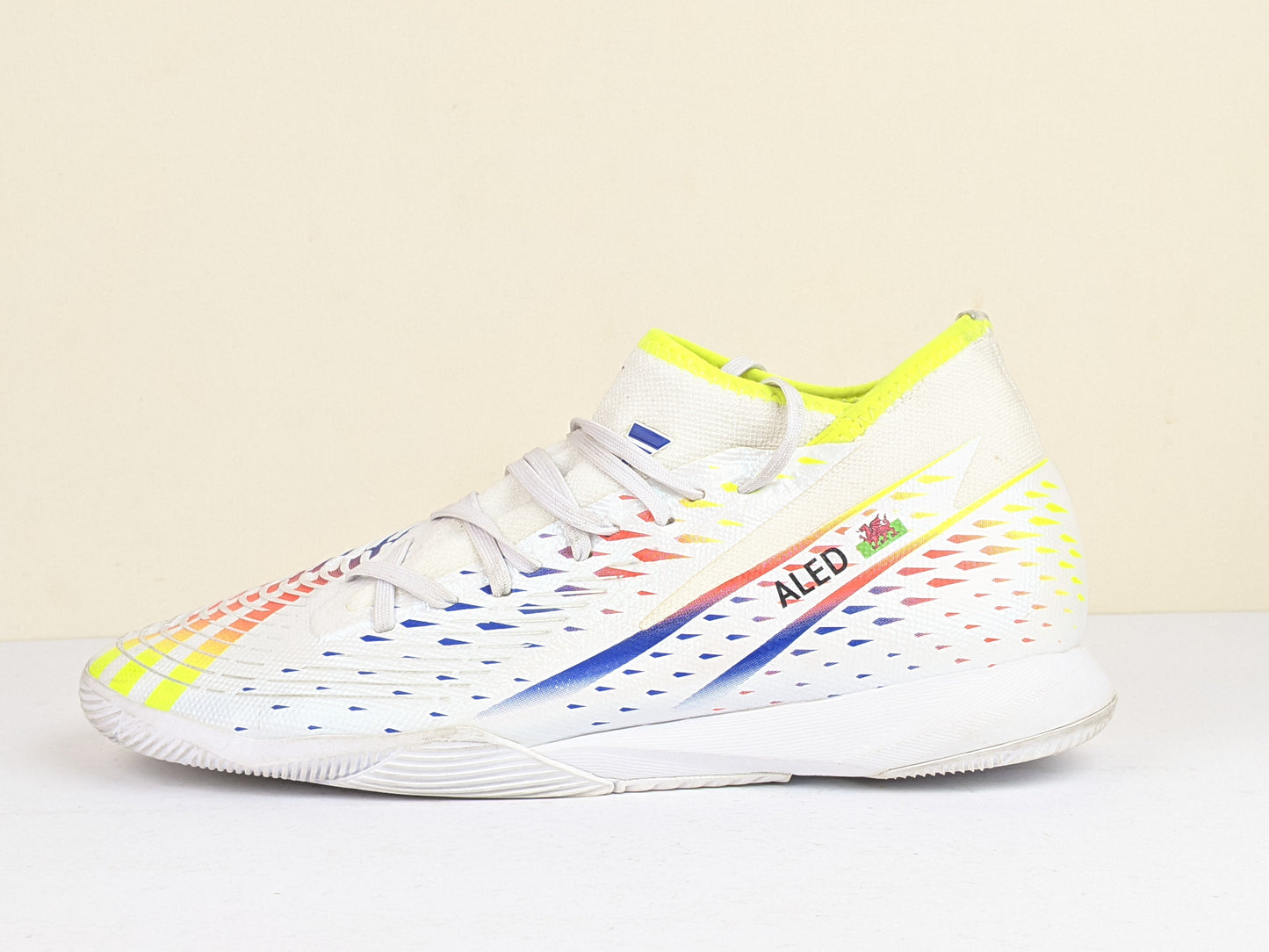 adidas Predator Edge .3 IN Al Rihla - Footwear White/Solar Yellow/Power Blue