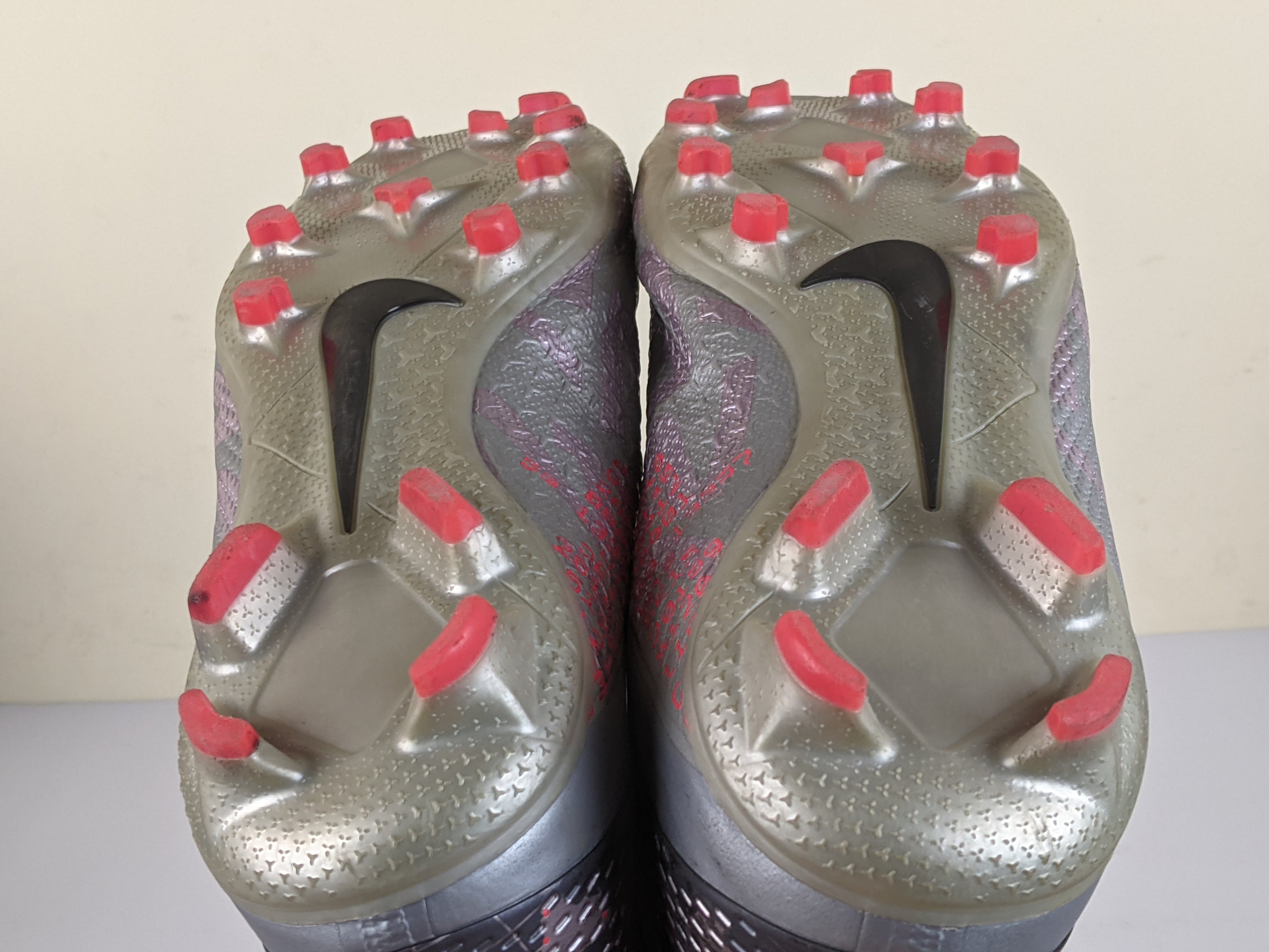 Nike Phantom Vision 2 Pro DF FG Neighbourhood - Metallic Bomber Grey/Black/Particle Grey