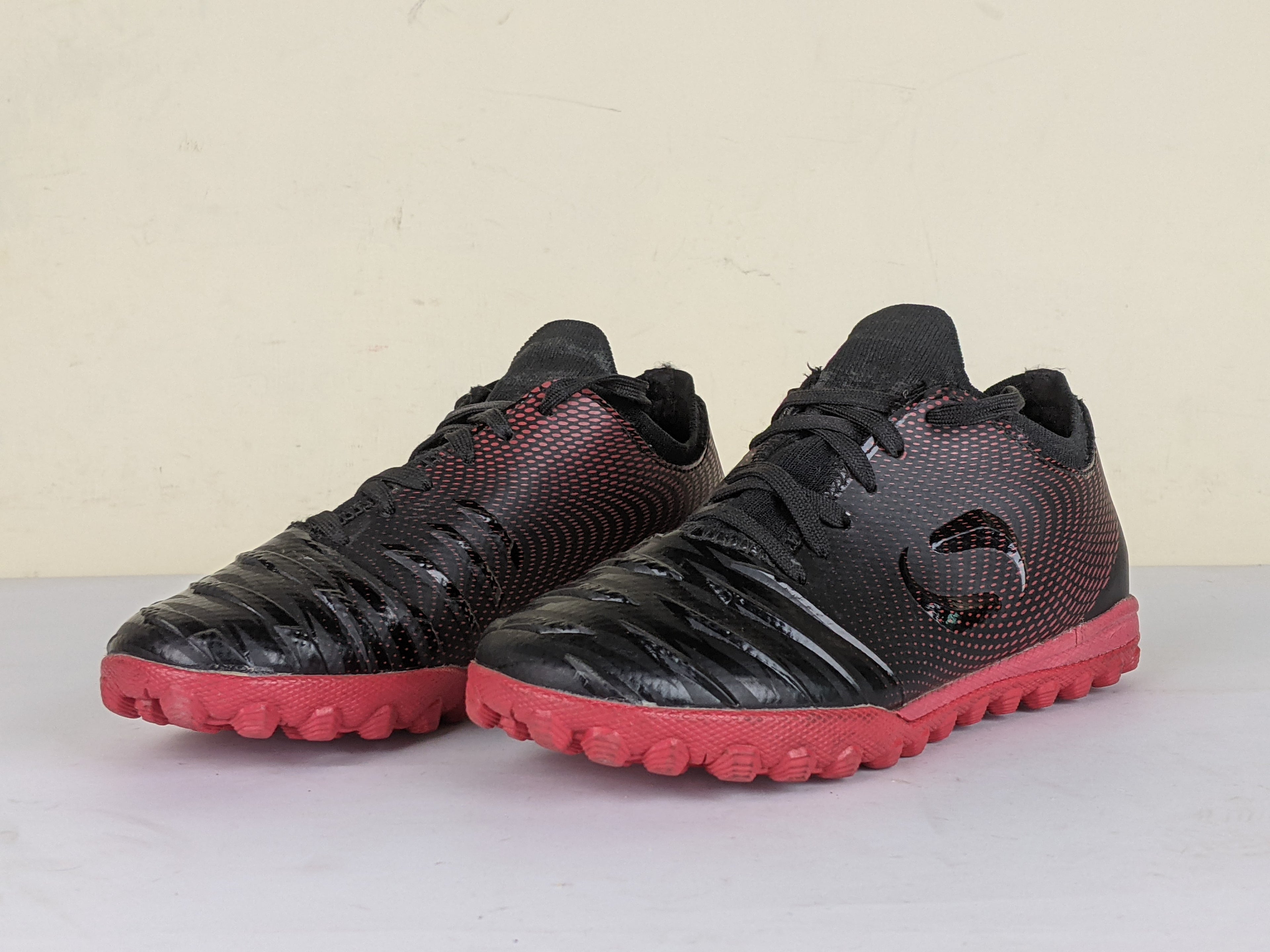 Sondico Blaze TF 'Black/Red' Kids