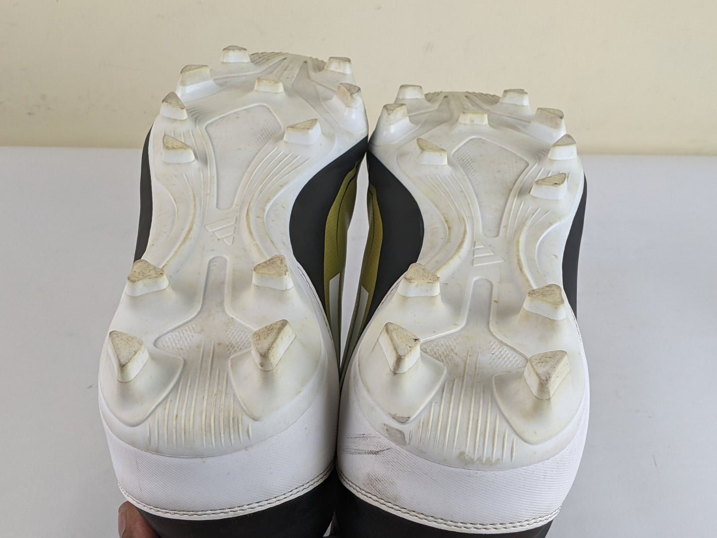 adidas F50 Messi Club FxG Triunfo Dorado - Gold Metallic/Footwear White/Core Black