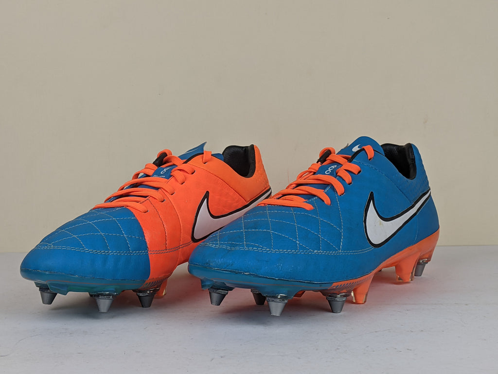 Nike Tiempo Legend V ACC SG-PRO Neo Turquoise/White/Hyper Crimson/Black (Brand New)