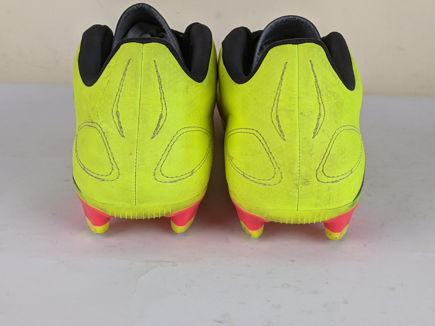 adidas Predator Club FxG Energy Citrus - Solar Yellow/Core Black/Solar Red