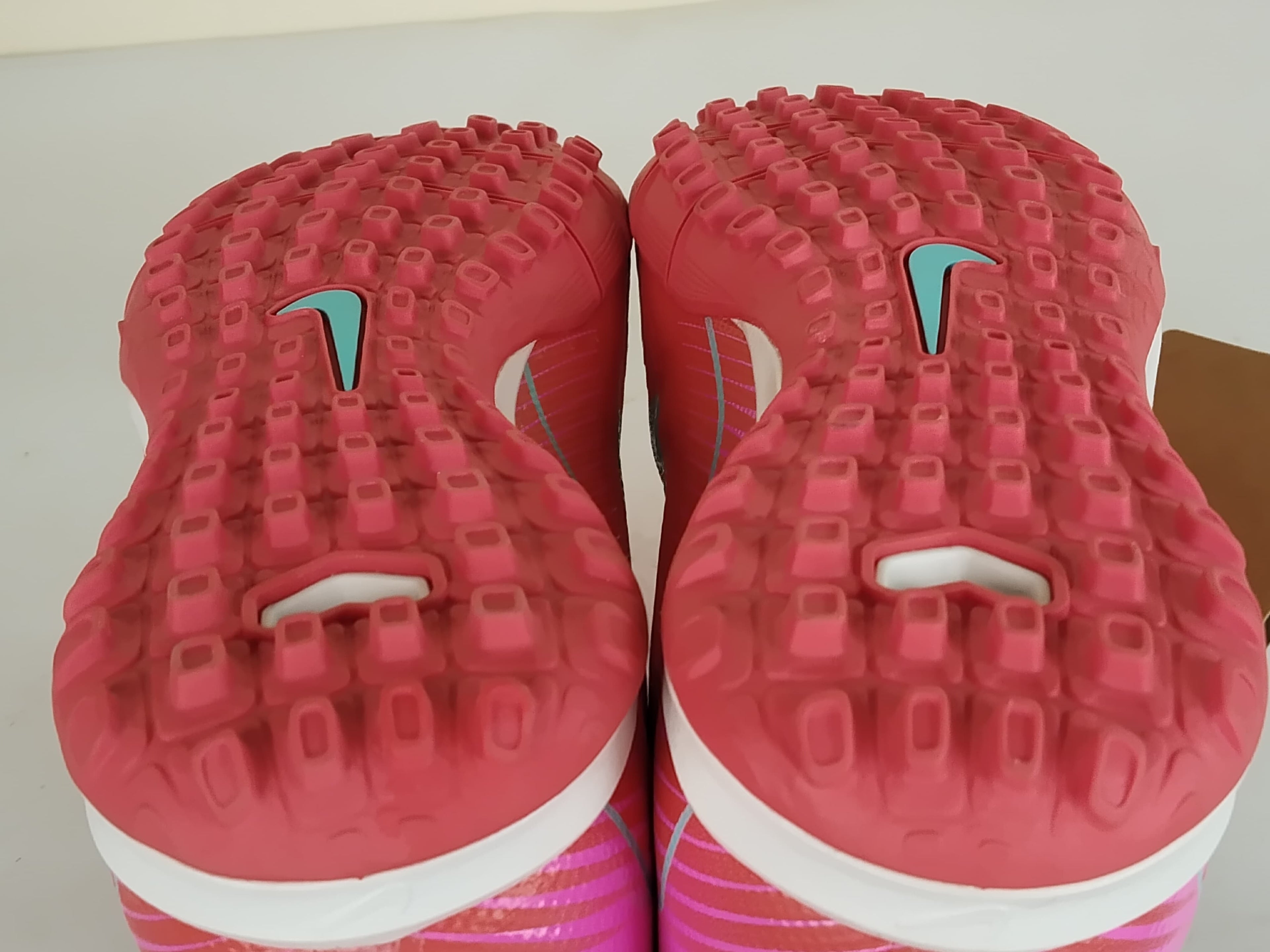 Nike Air Zoom Mercurial Vapor 16 Academy TF Mad Energy - Ember Glow/Aurora Green (Brand New)