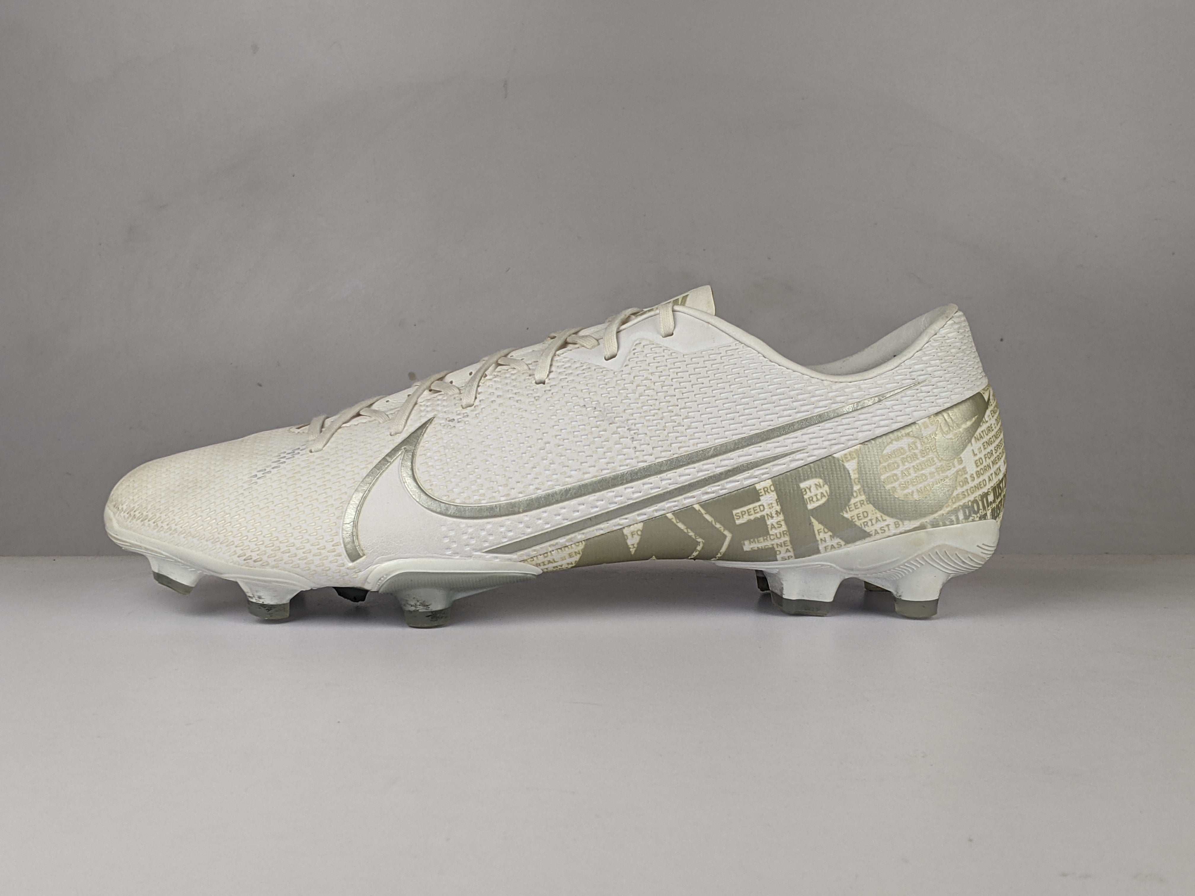 Nike mercurial vapor 13 academy ic soccer shoe - white/chrome/metallic silver shop