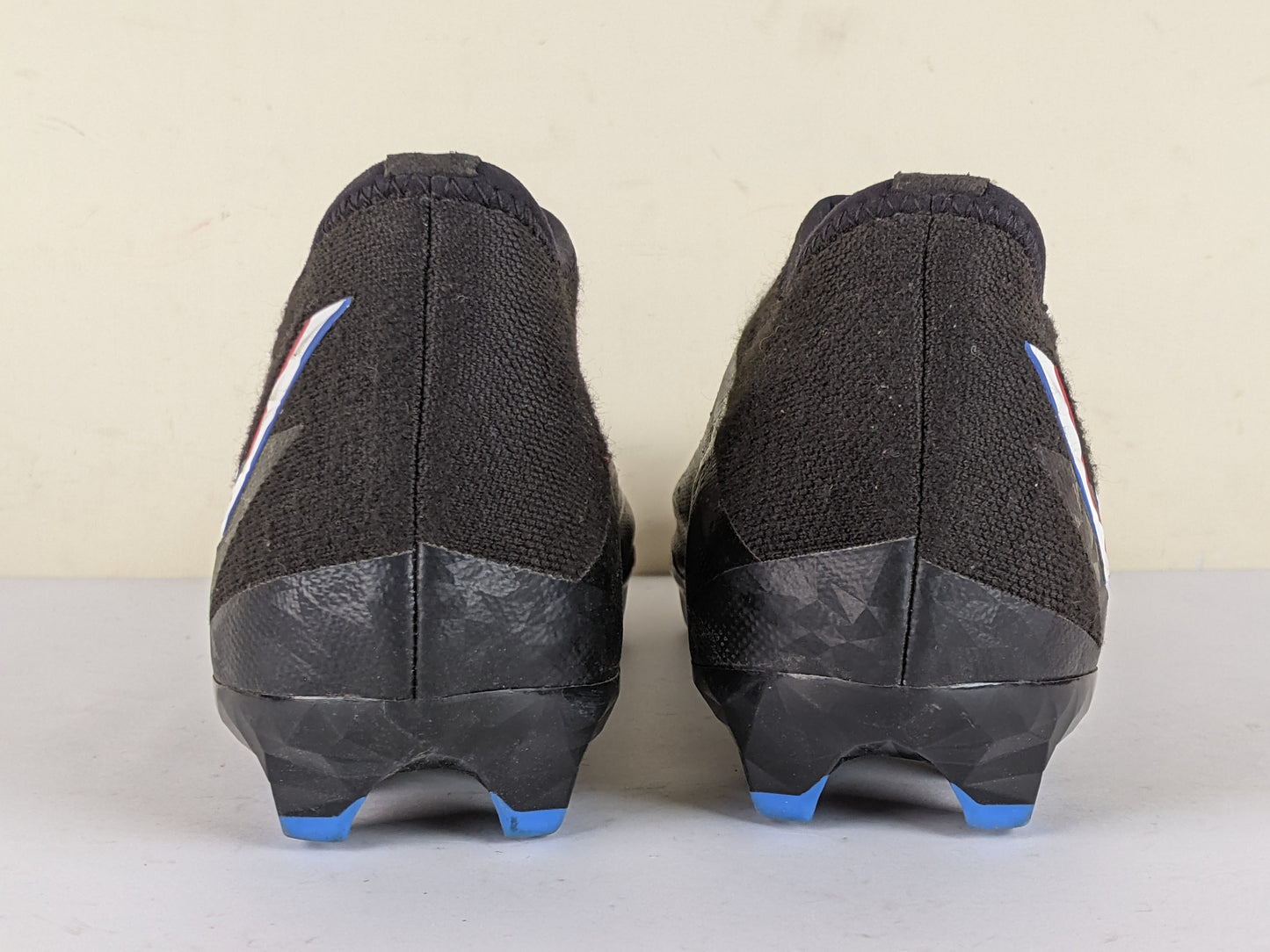 adidas Predator Edge .3 Laceless FG Shadowportal - Core Black/Footwear White/Vivid Red