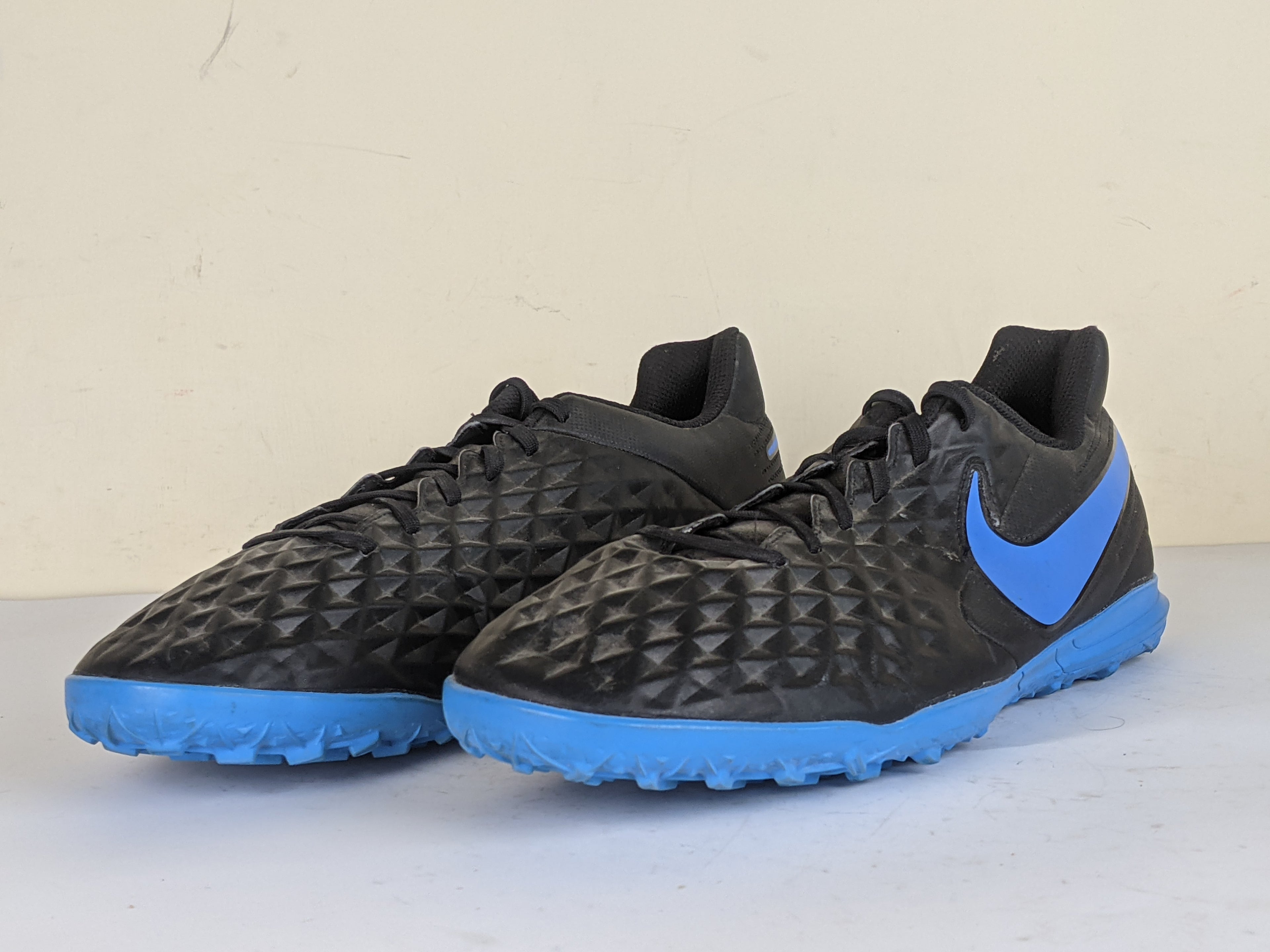 Nike Tiempo Legend 8 Club TF Under The Radar - Black/Blue Hero