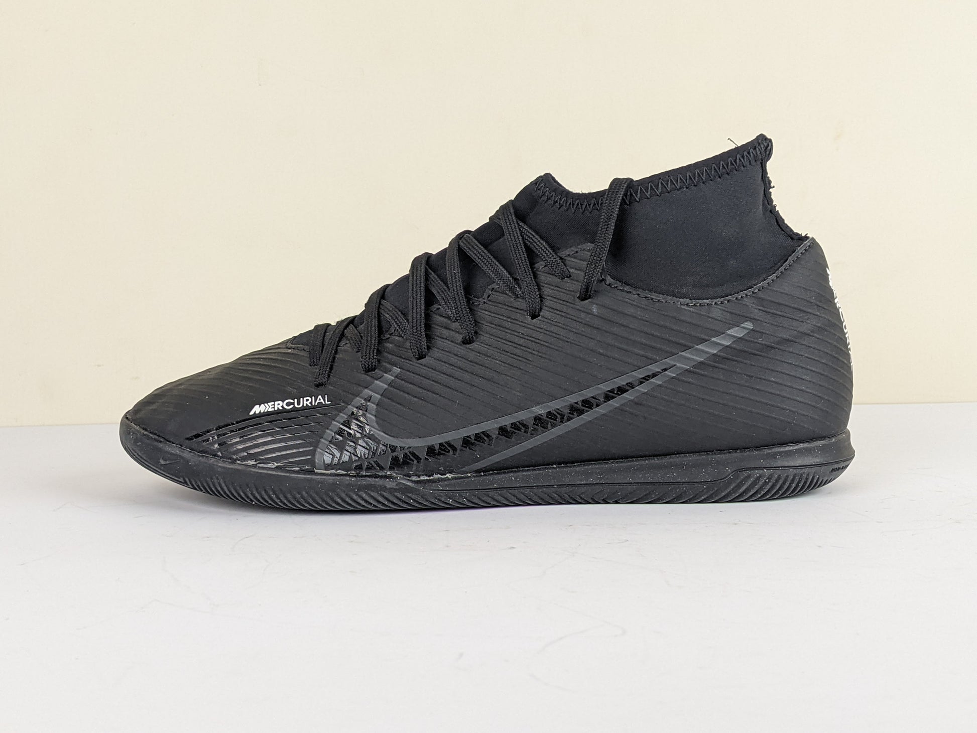 Nike Air Zoom Mercurial Superfly 9 Club IC - Black/Smoke Grey/Summit White/Volt