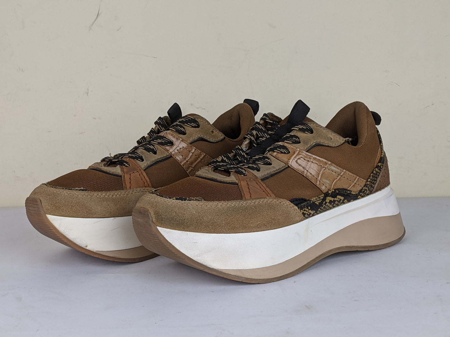 Zara Trainers Brown