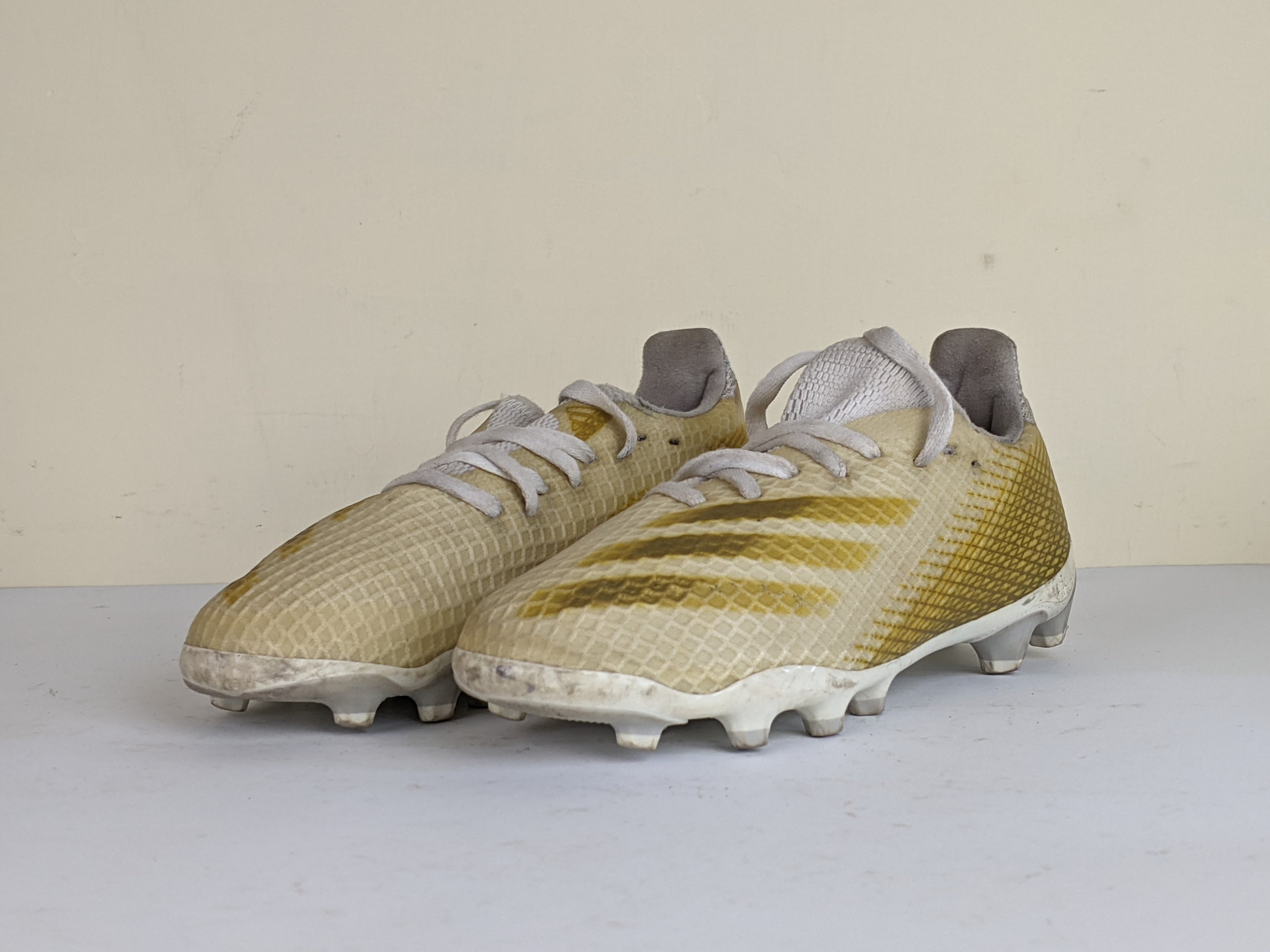 adidas X Ghosted .3 MG Inflight - Footwear White/Metallic Gold/Grey Two Kids