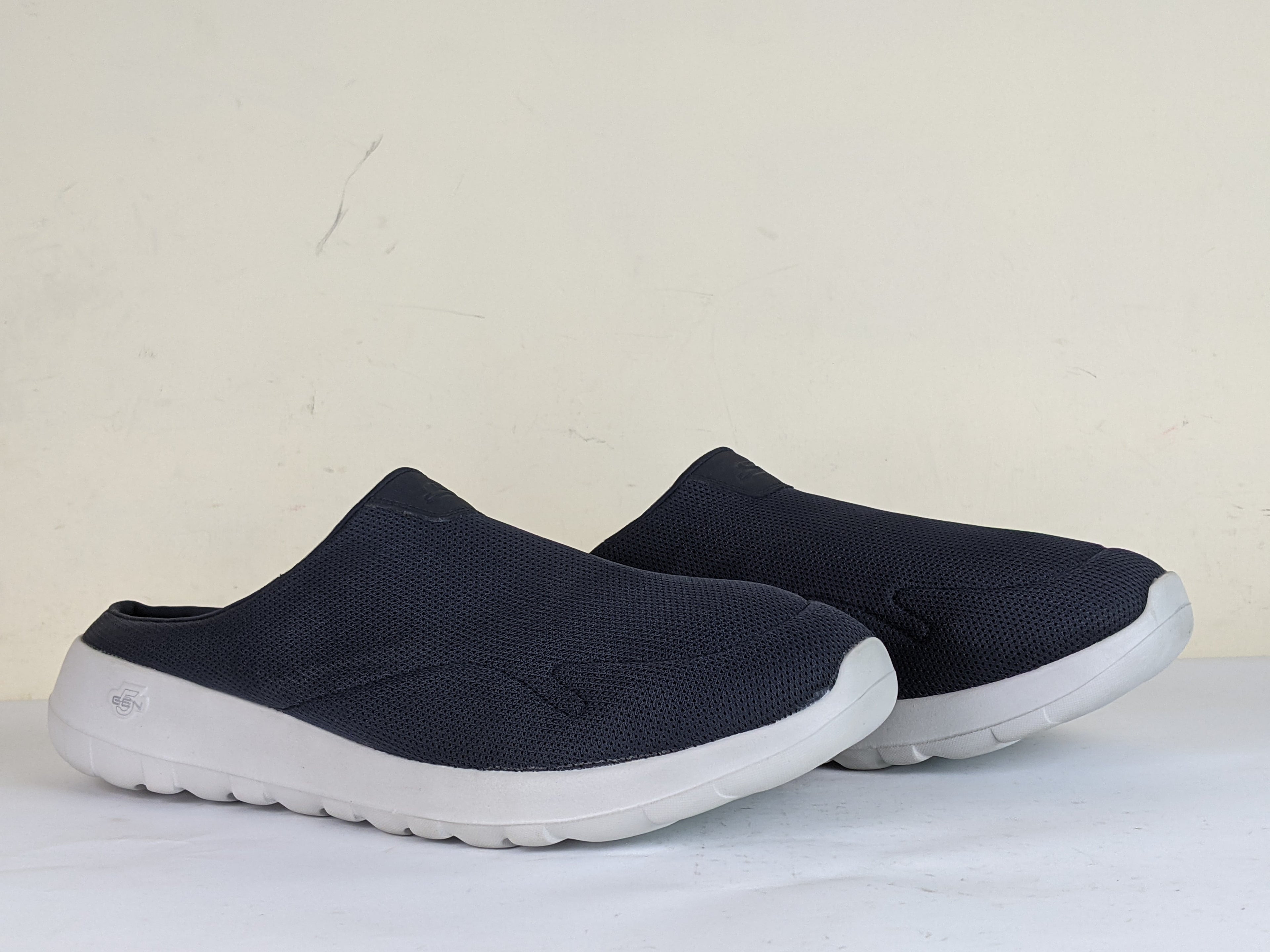 Skechers Go Walk Max Talent Round Toe Slip-Ons - Navy