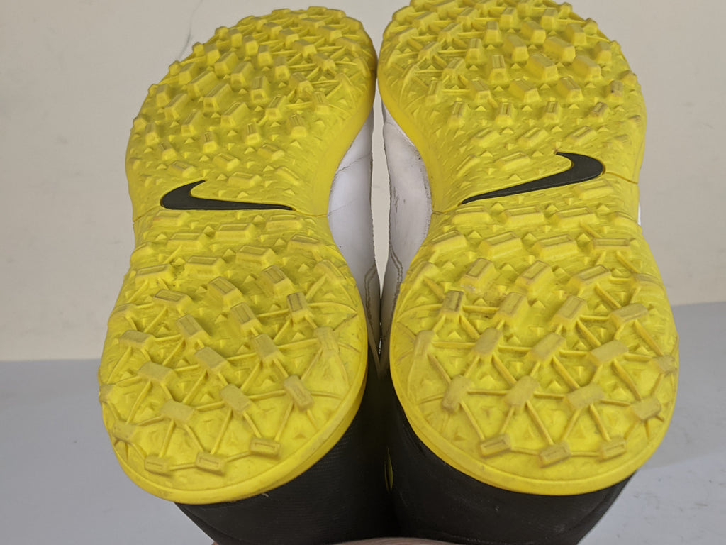 Nike Tiempo Legend 9 Club TF - White/Smoke Grey/Yellow