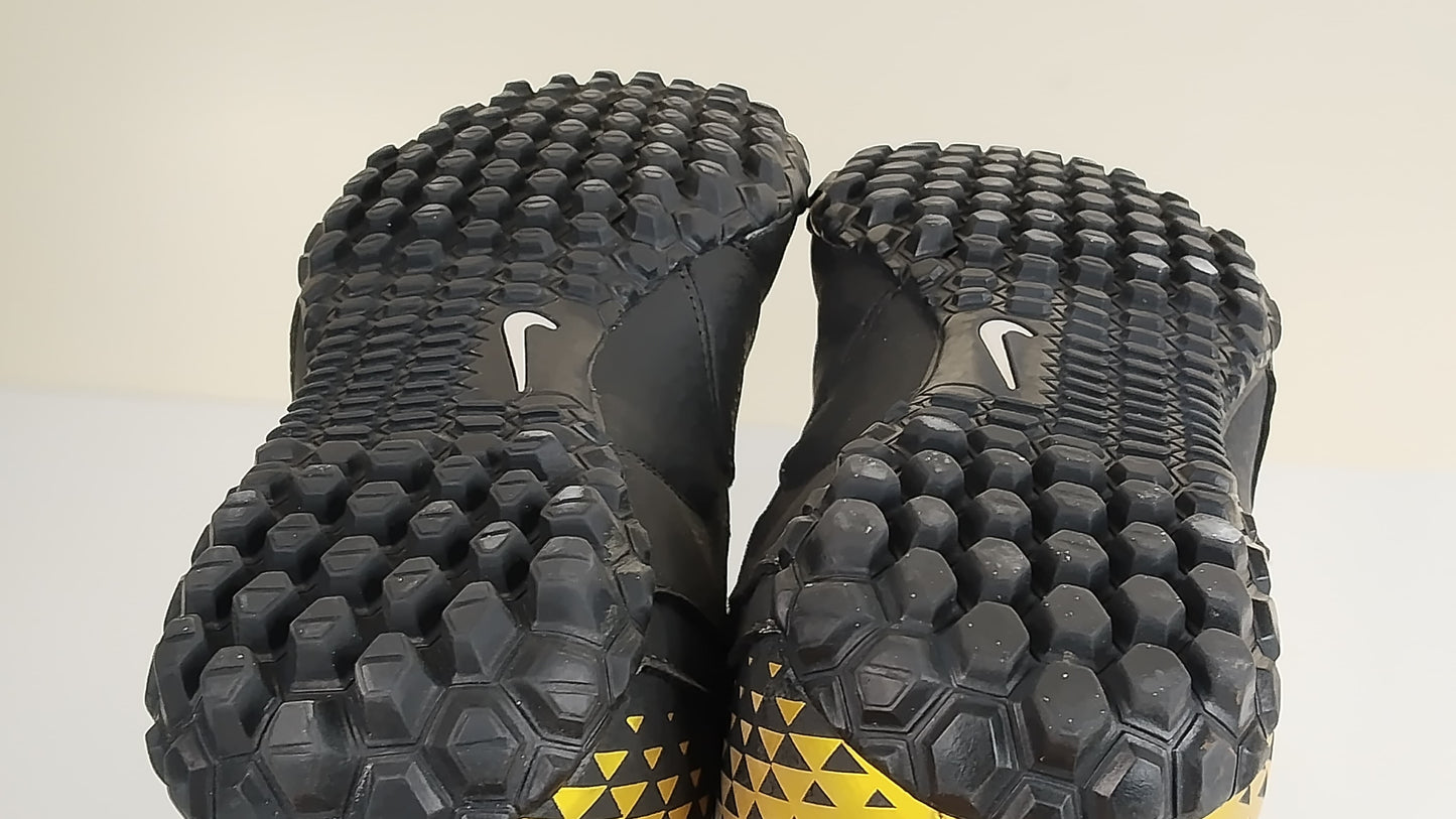 Nike Bombax TF 'Black/Gold