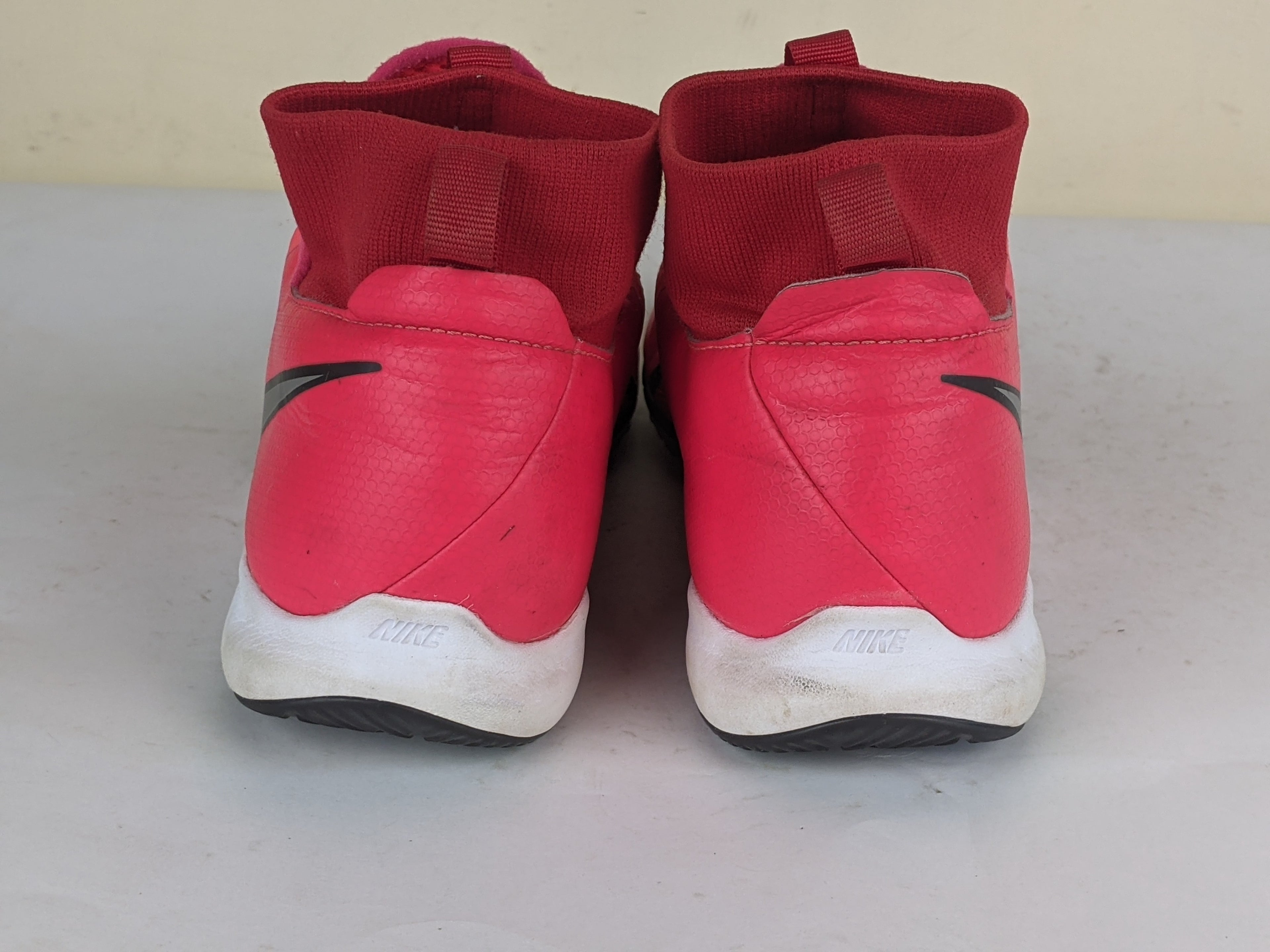 Nike Phantom VSN Academy DF IC Junior 'Red