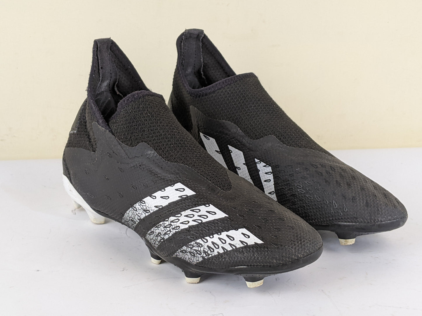 adidas Predator Freak .3 Laceless FG/AG Escapelight - Core Black/Footwear White