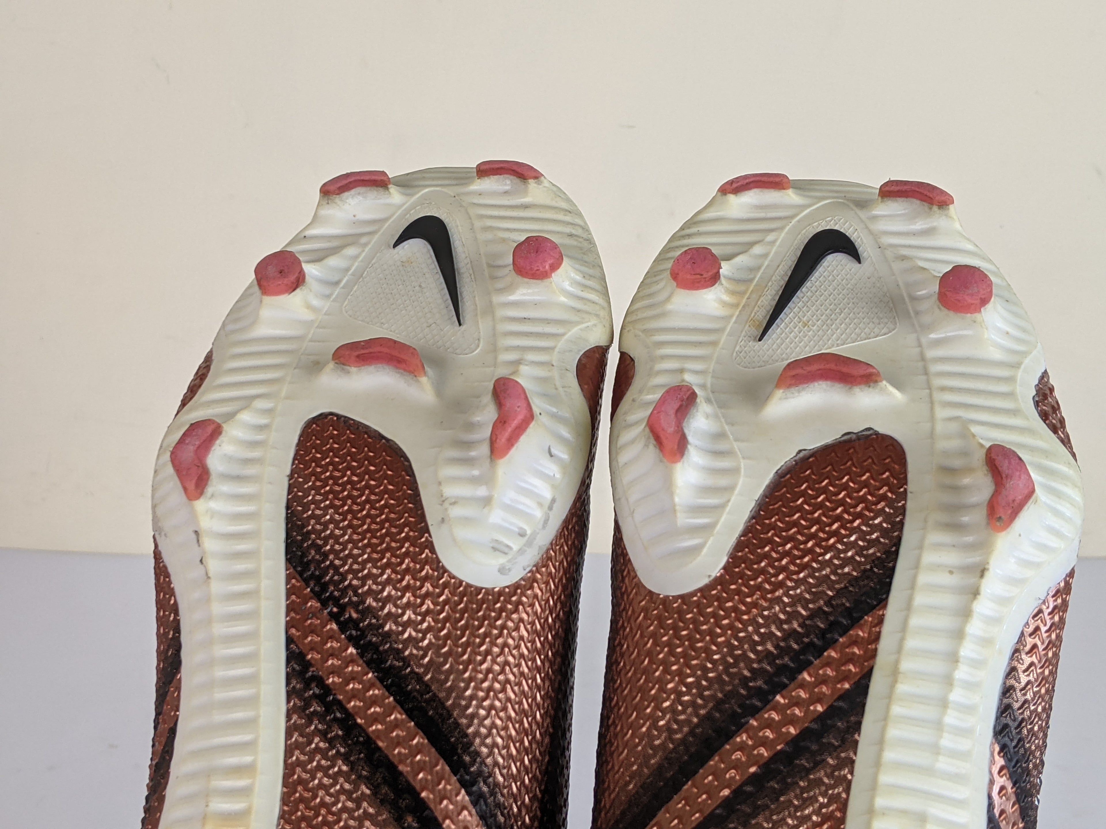 Nike Phantom GT 2 Pro FG Generation - Metallic Copper/White/Black/Pink Blast