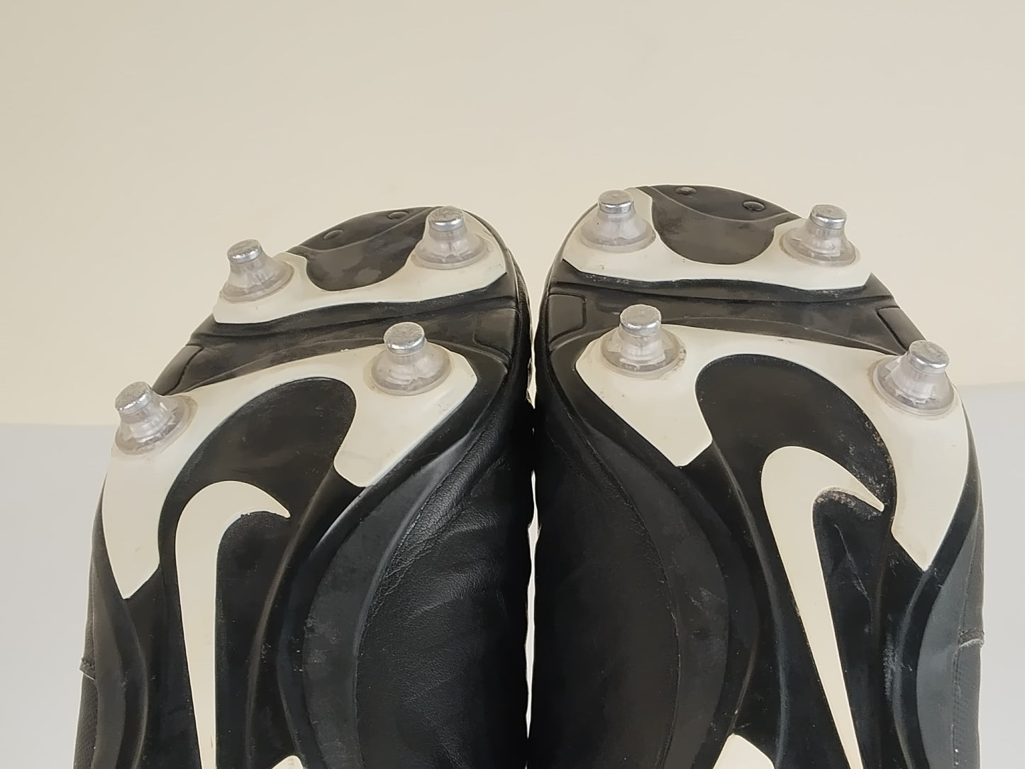 Nike Tiempo Rio 4 SG 'Black/White