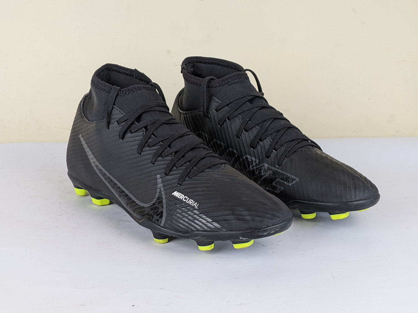 Nike Mercurial Superfly 9 Club MG - Black/Dark Smoke Grey/Summit White/Volt
