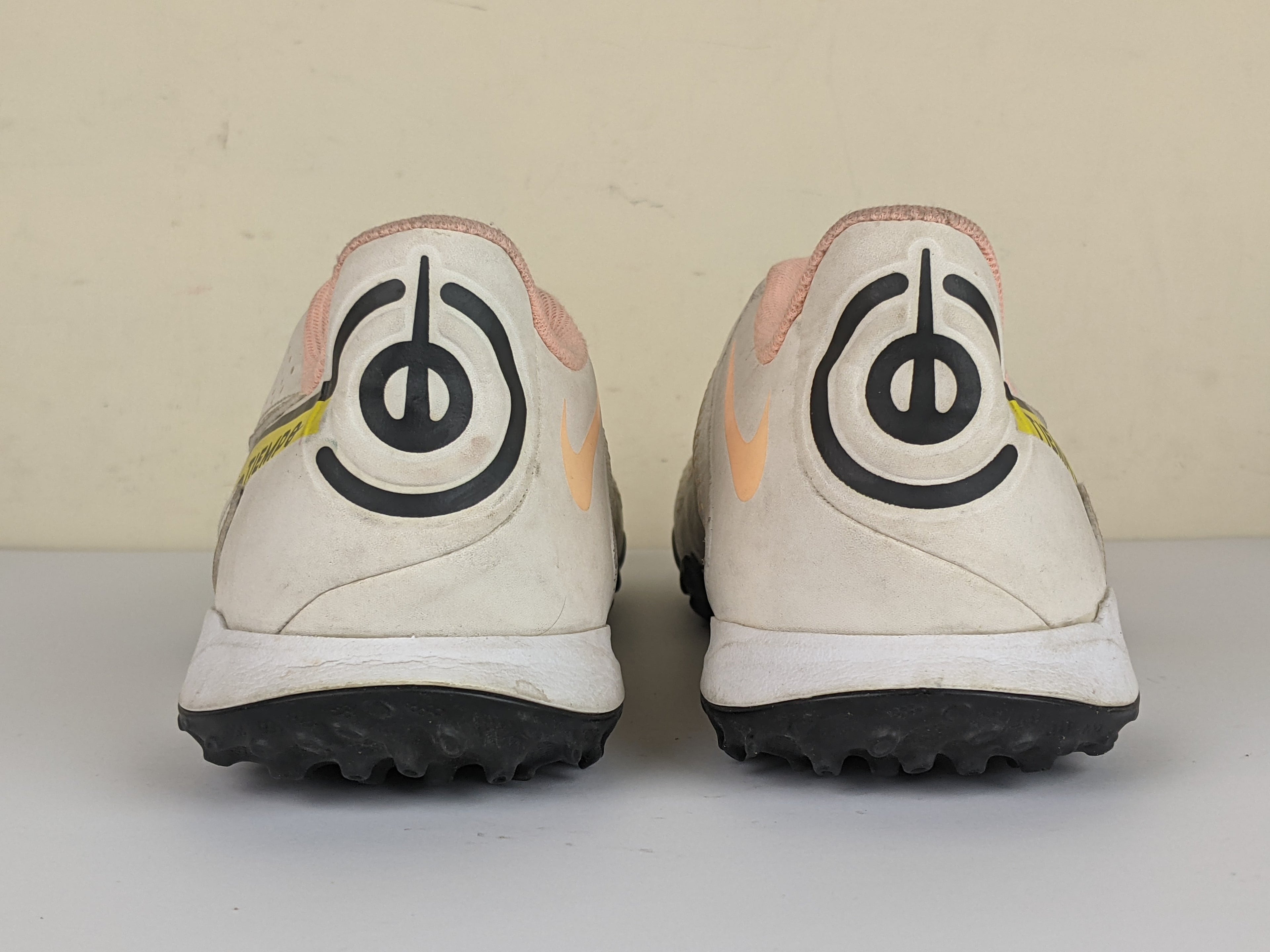 Nike Tiempo Legend 9 Academy TF Phantom Strike