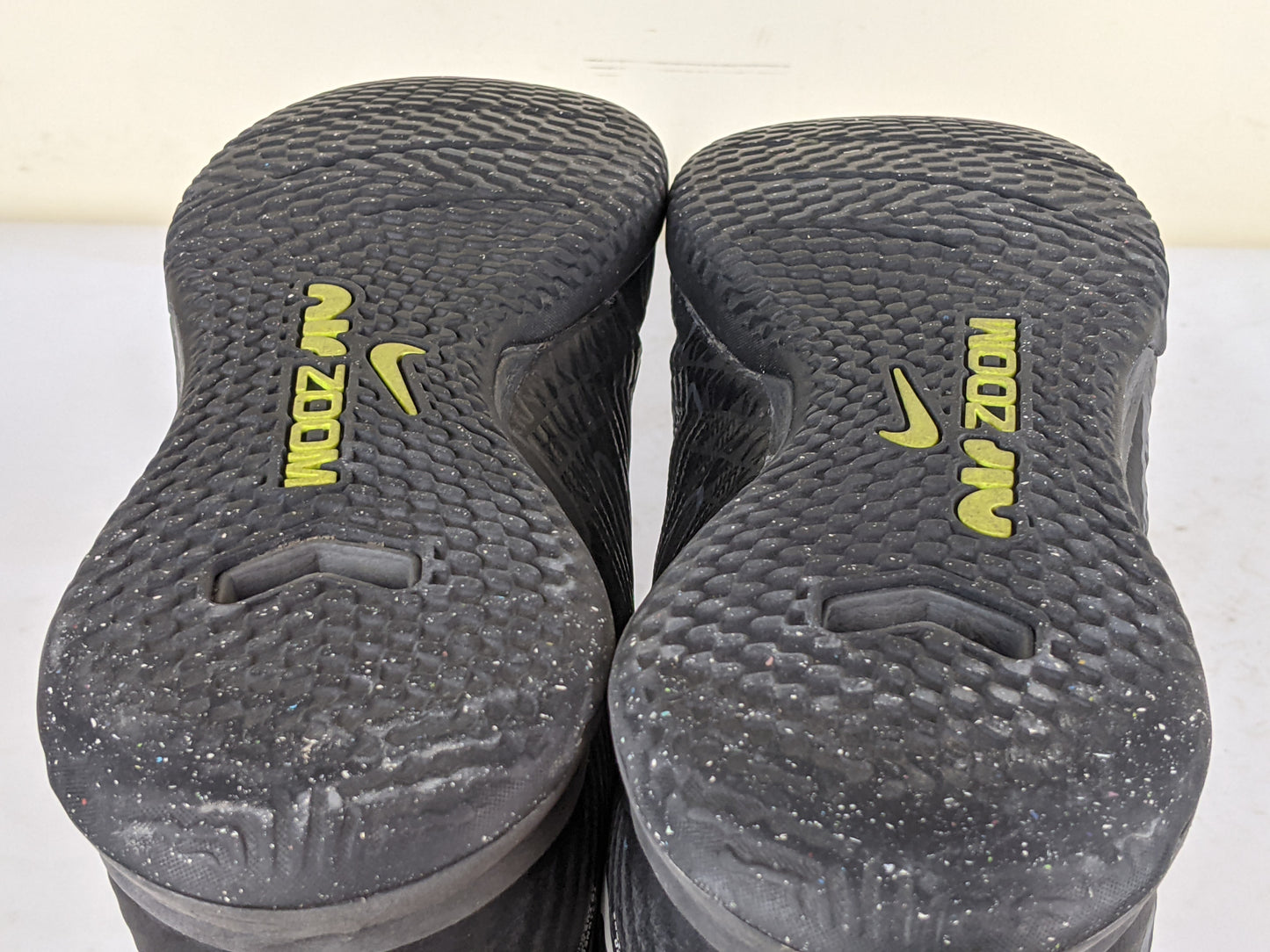 Nike Air Zoom Mercurial Vapor 15 Academy IC - Black/Smoke Grey/Summit White/Volt